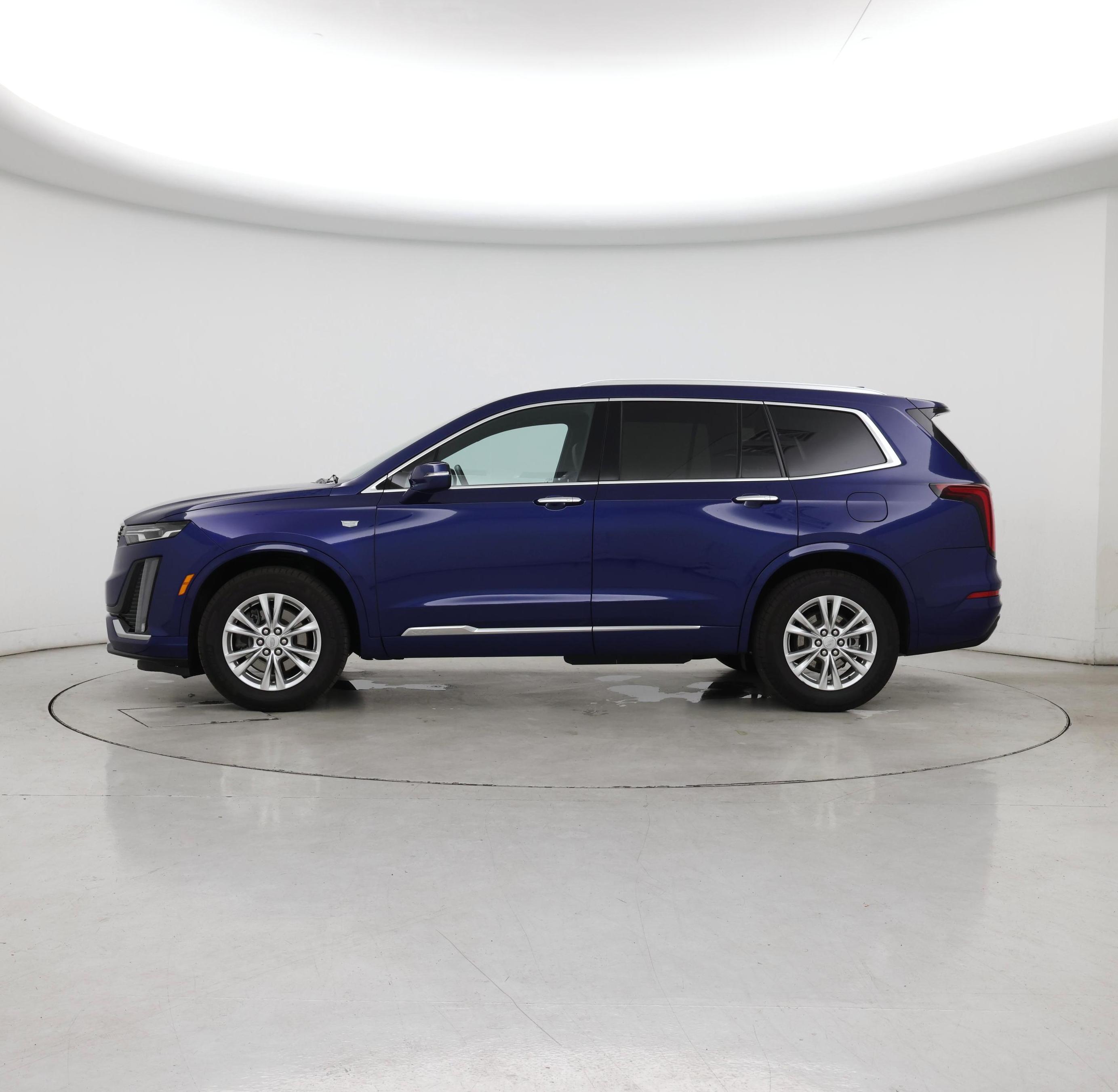 Thumbnail: 2024 Cadillac XT6 - 3