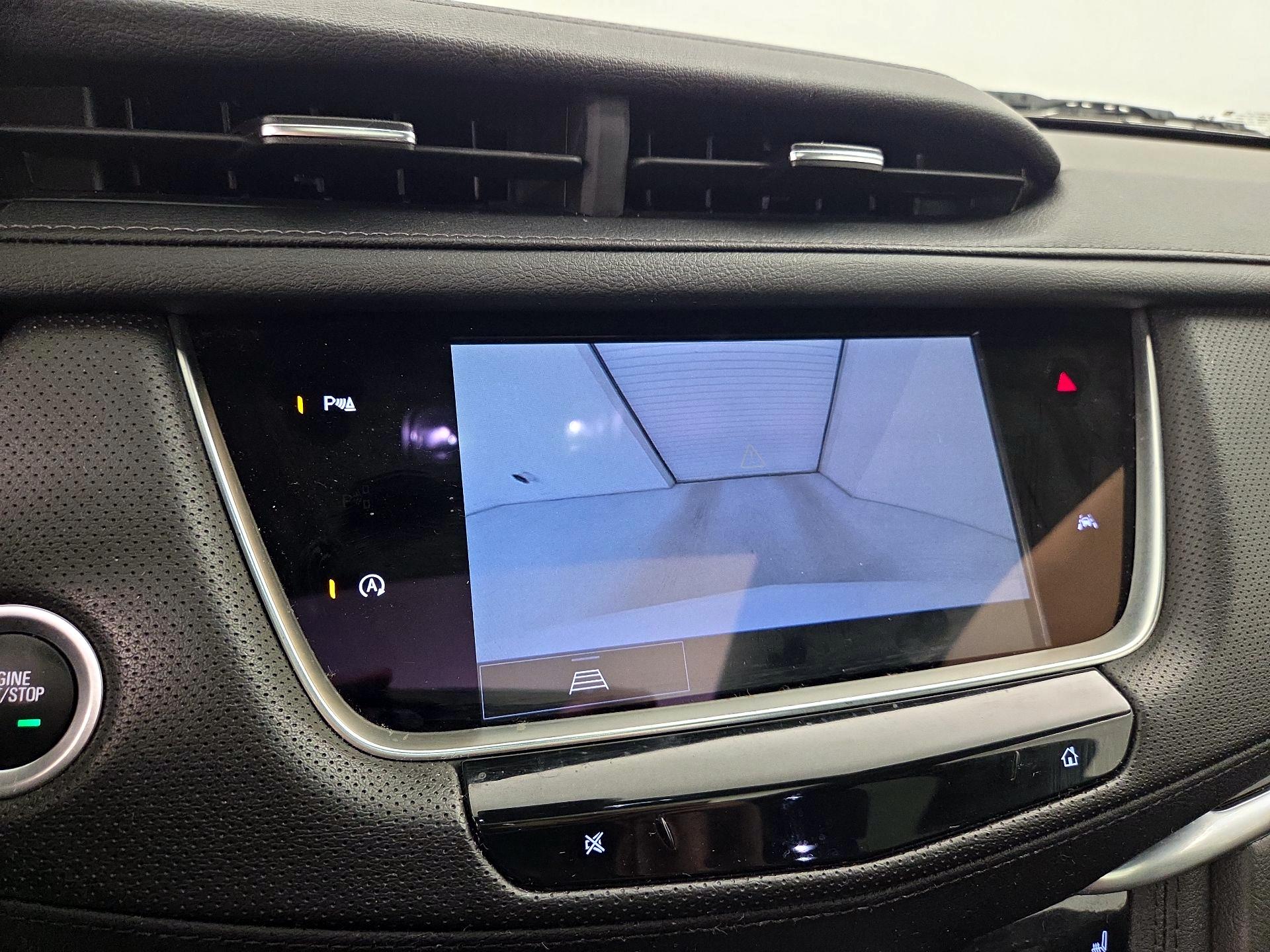 Thumbnail: 2024 Cadillac XT6 - 14