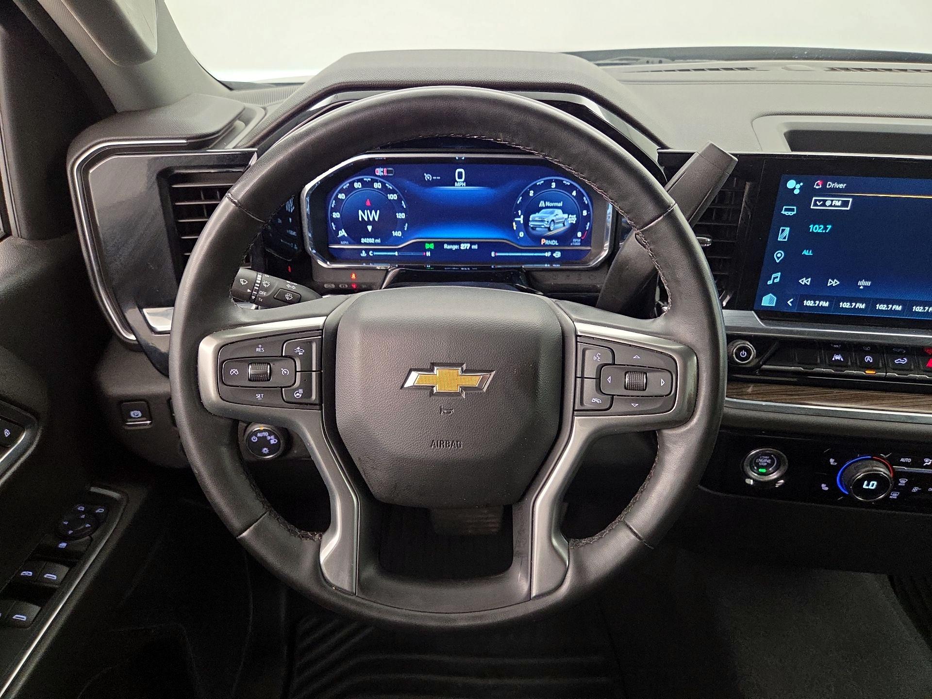 Thumbnail: 2024 Chevrolet Silverado 1500 - 10