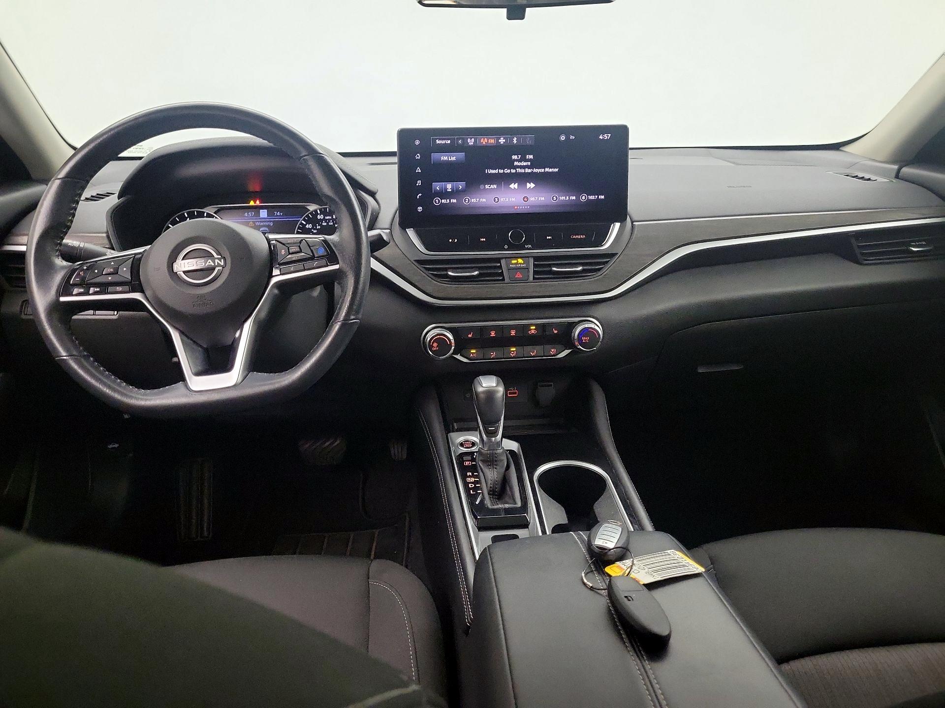 Thumbnail: 2023 Nissan Altima - 9