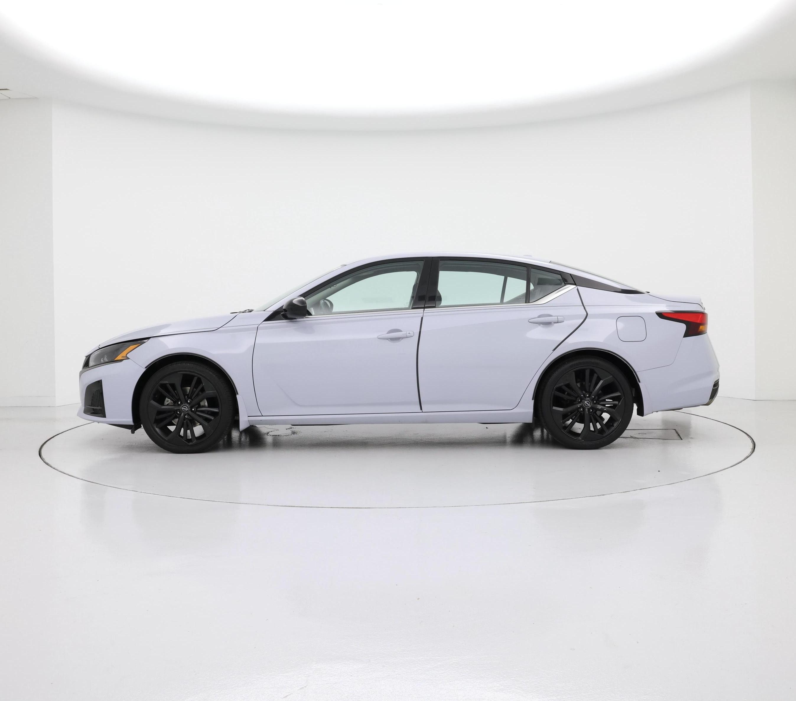 Thumbnail: 2024 Nissan Altima - 3