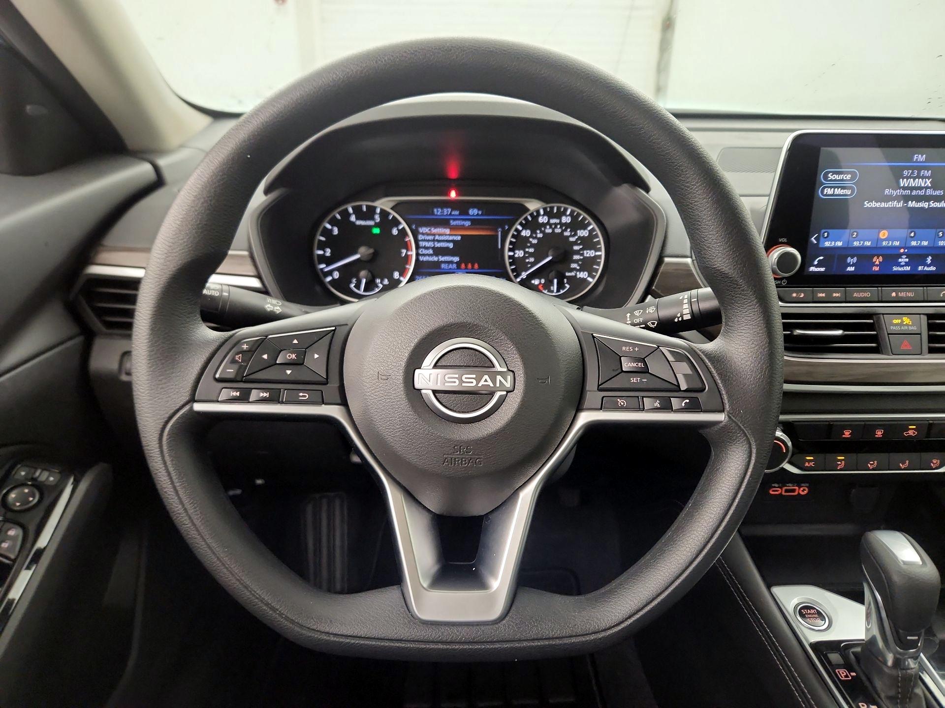 Thumbnail: 2023 Nissan Altima - 10
