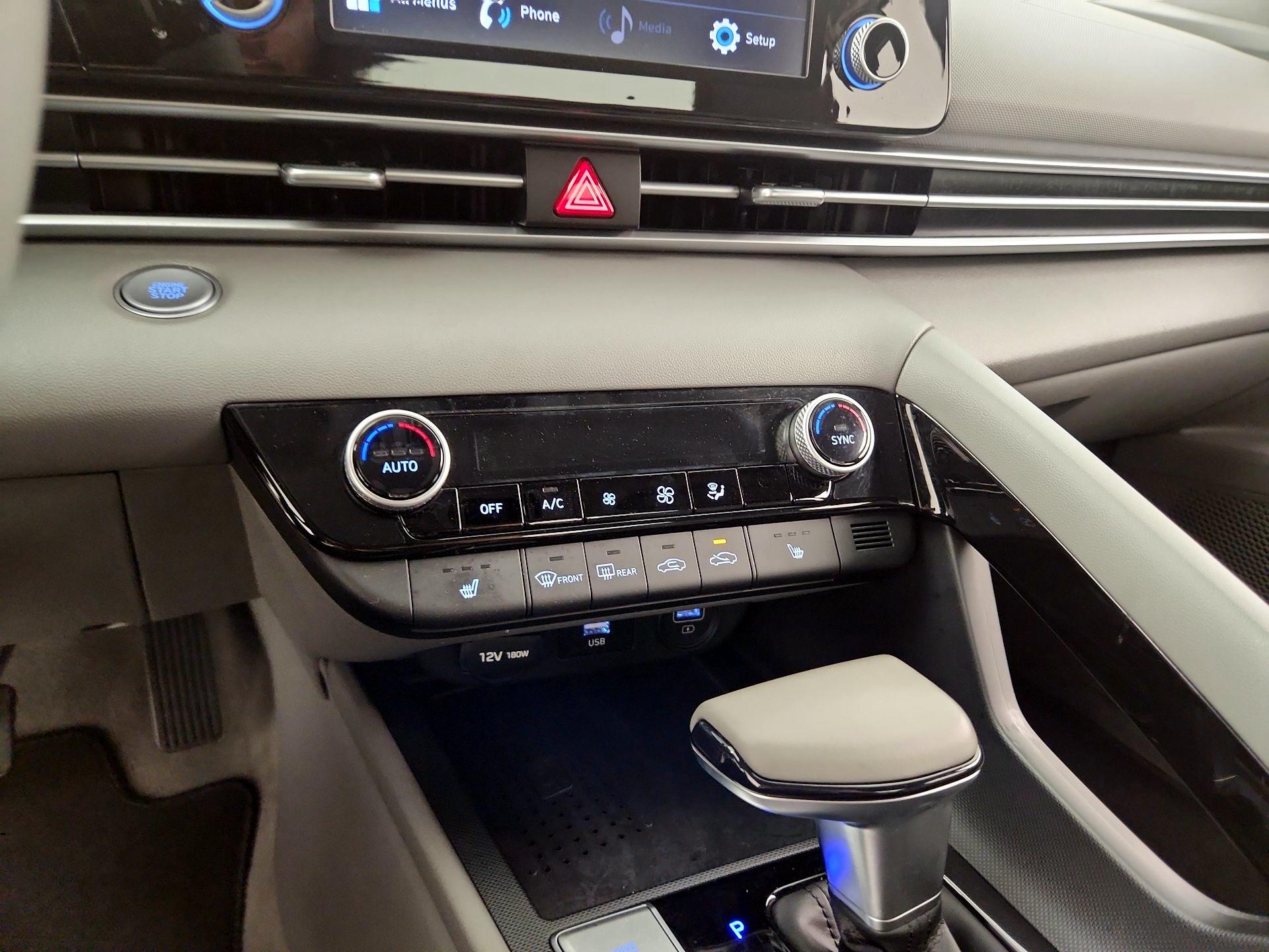 Thumbnail: 2021 Hyundai Elantra - 16
