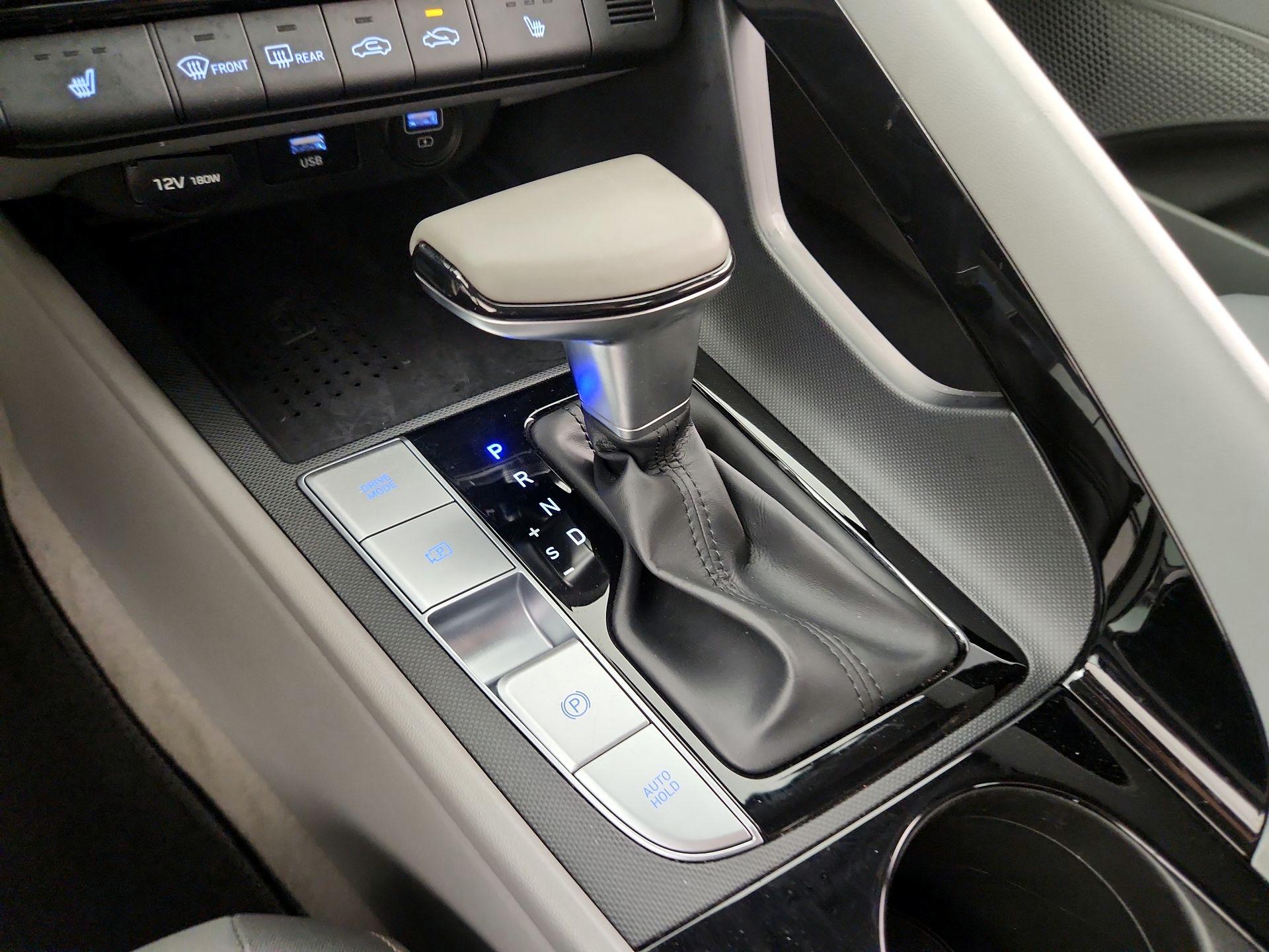 Thumbnail: 2021 Hyundai Elantra - 17