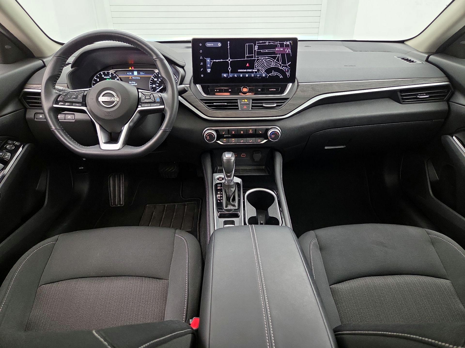Thumbnail: 2023 Nissan Altima - 9