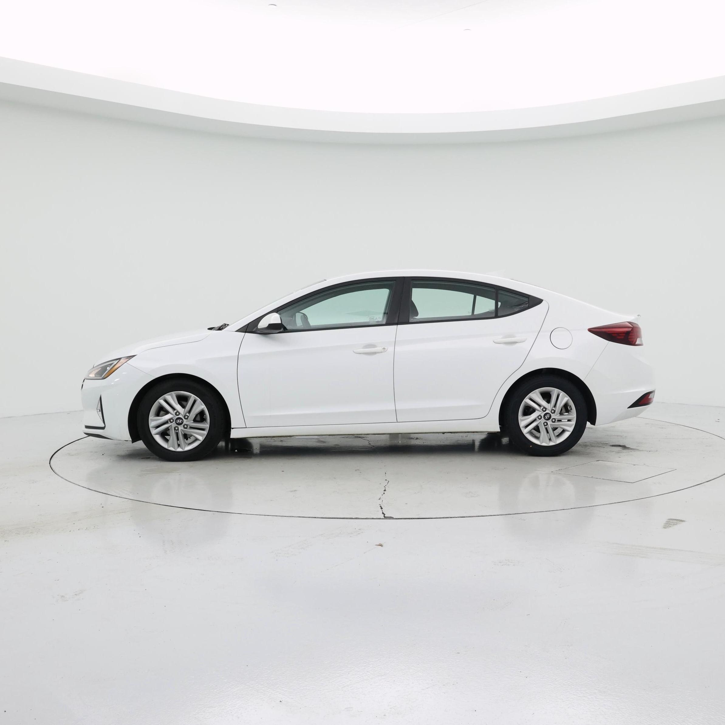 Thumbnail: 2020 Hyundai Elantra - 3