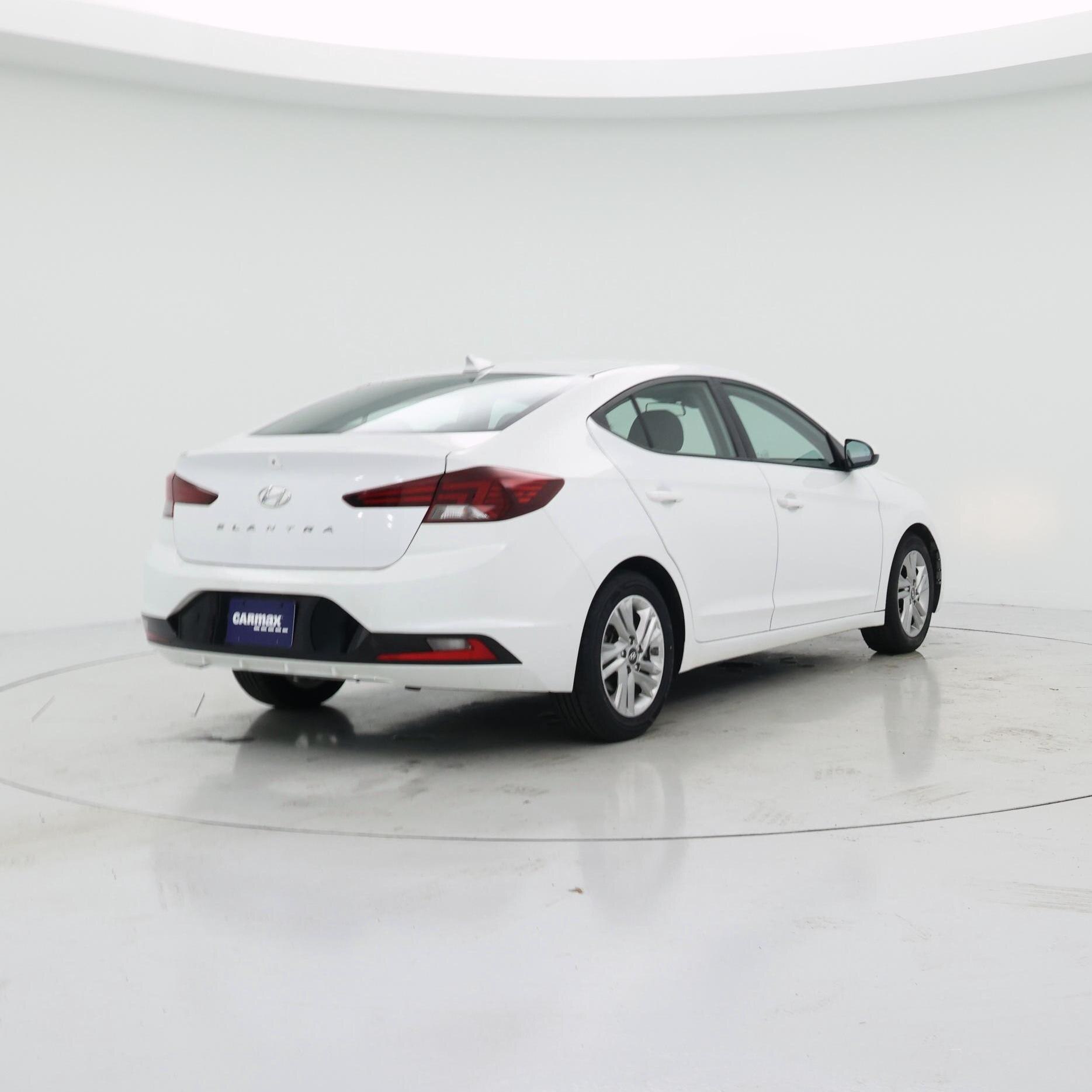 Thumbnail: 2020 Hyundai Elantra - 8