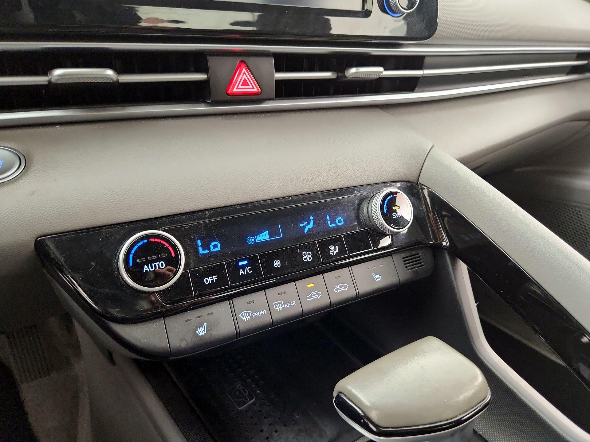 Thumbnail: 2022 Hyundai Elantra - 16