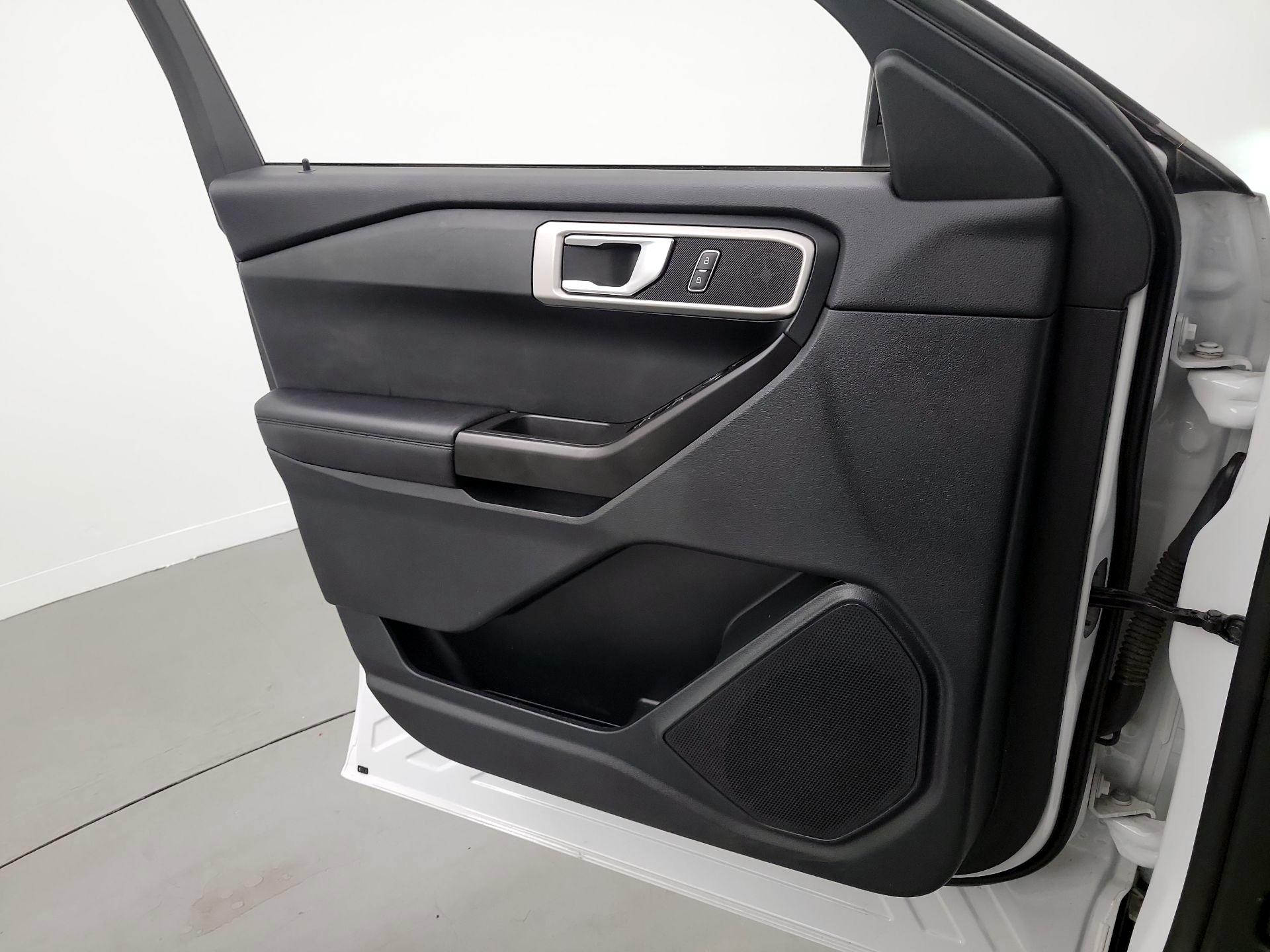 Thumbnail: 2021 Ford Explorer - 12