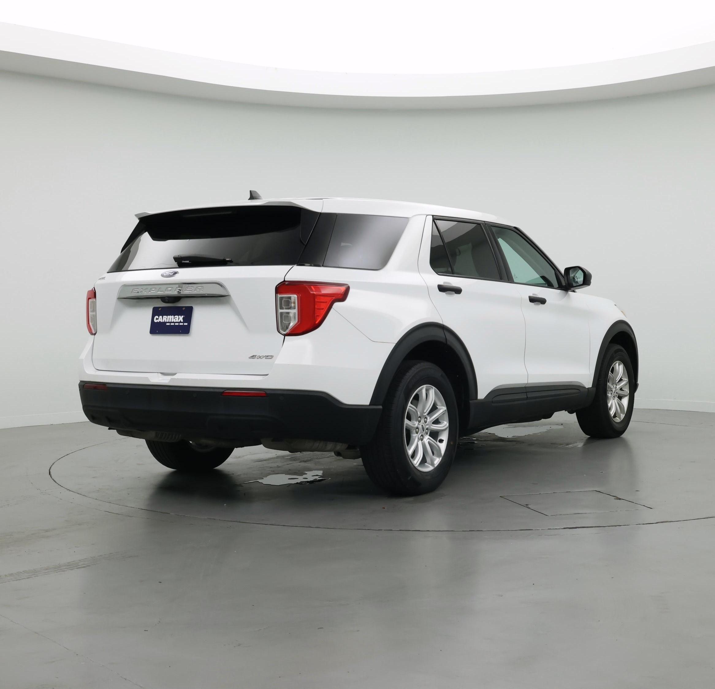 Thumbnail: 2021 Ford Explorer - 8