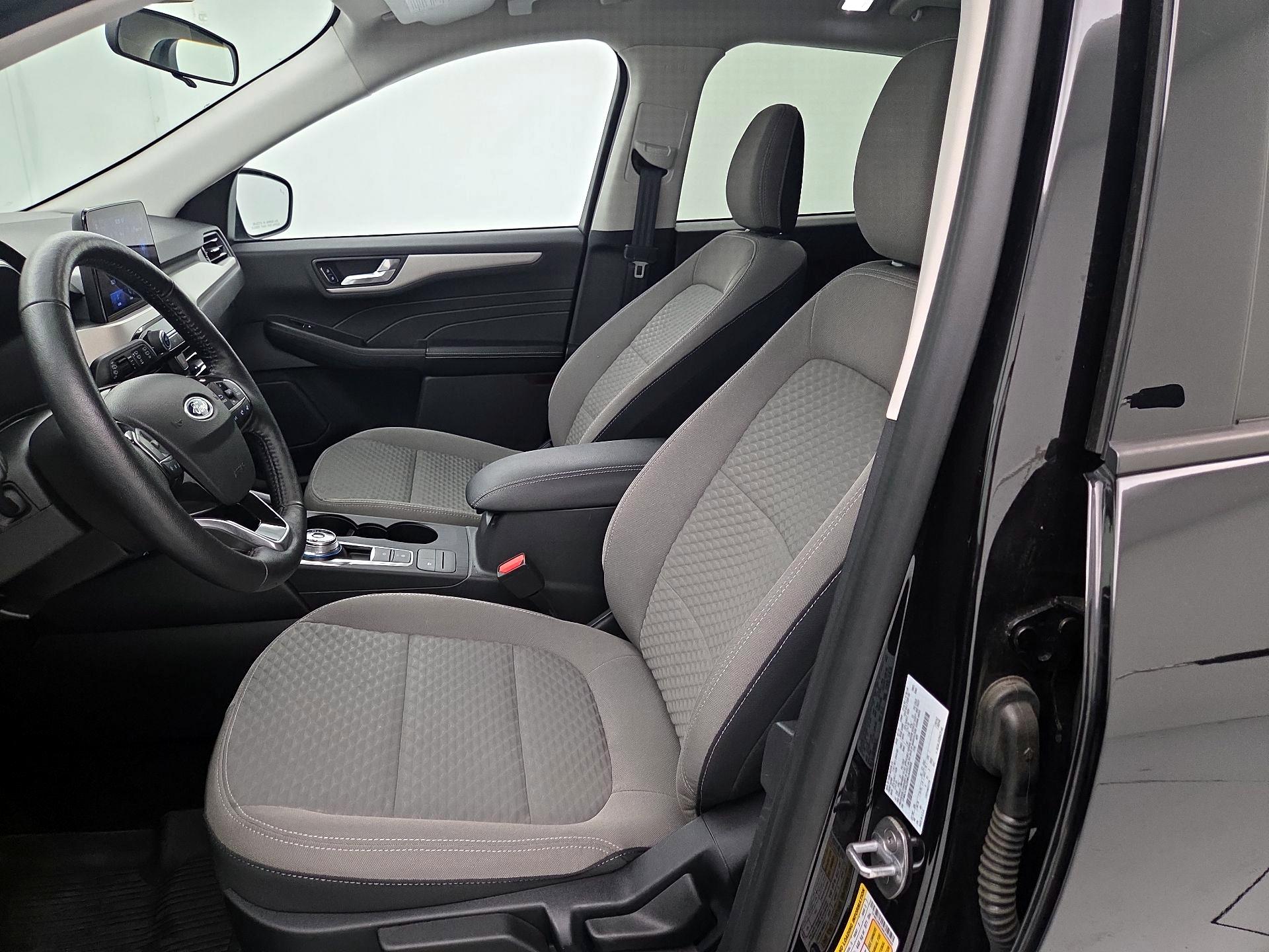 Thumbnail: 2021 Ford Escape - 11