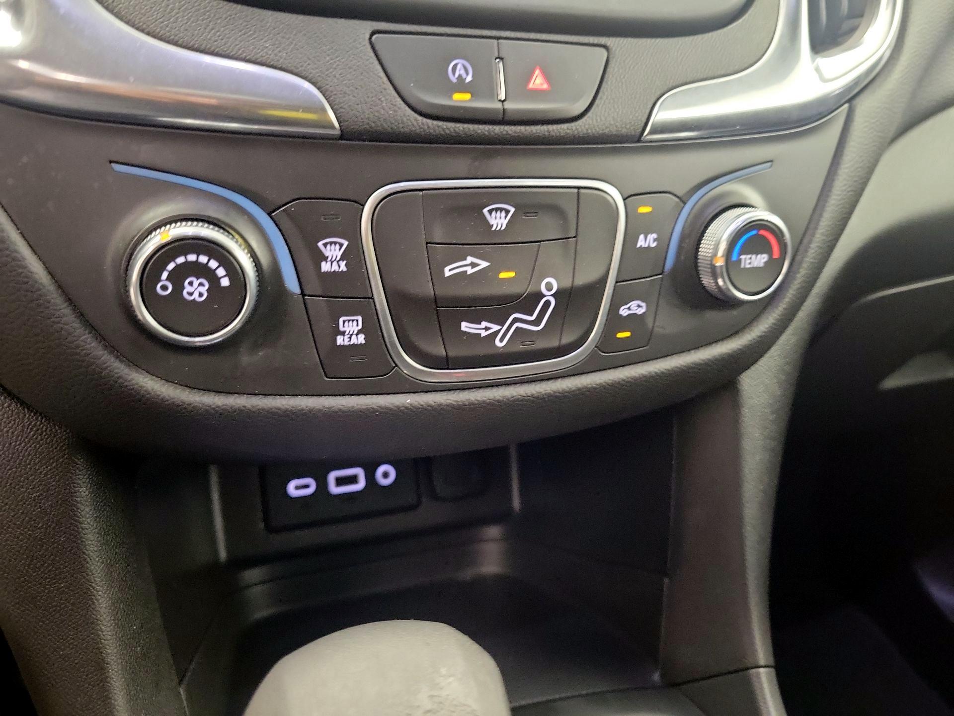 Thumbnail: 2022 Chevrolet Equinox - 16