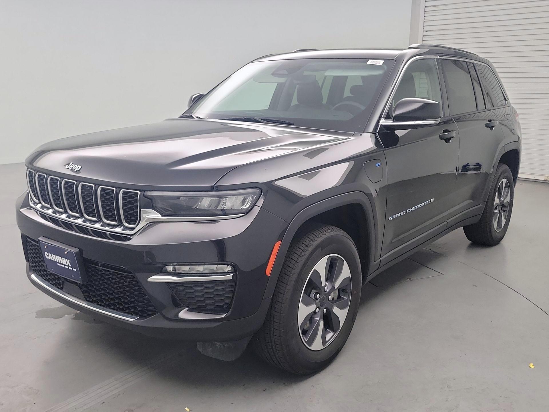 Thumbnail: 2022 Jeep Grand Cherokee - 3