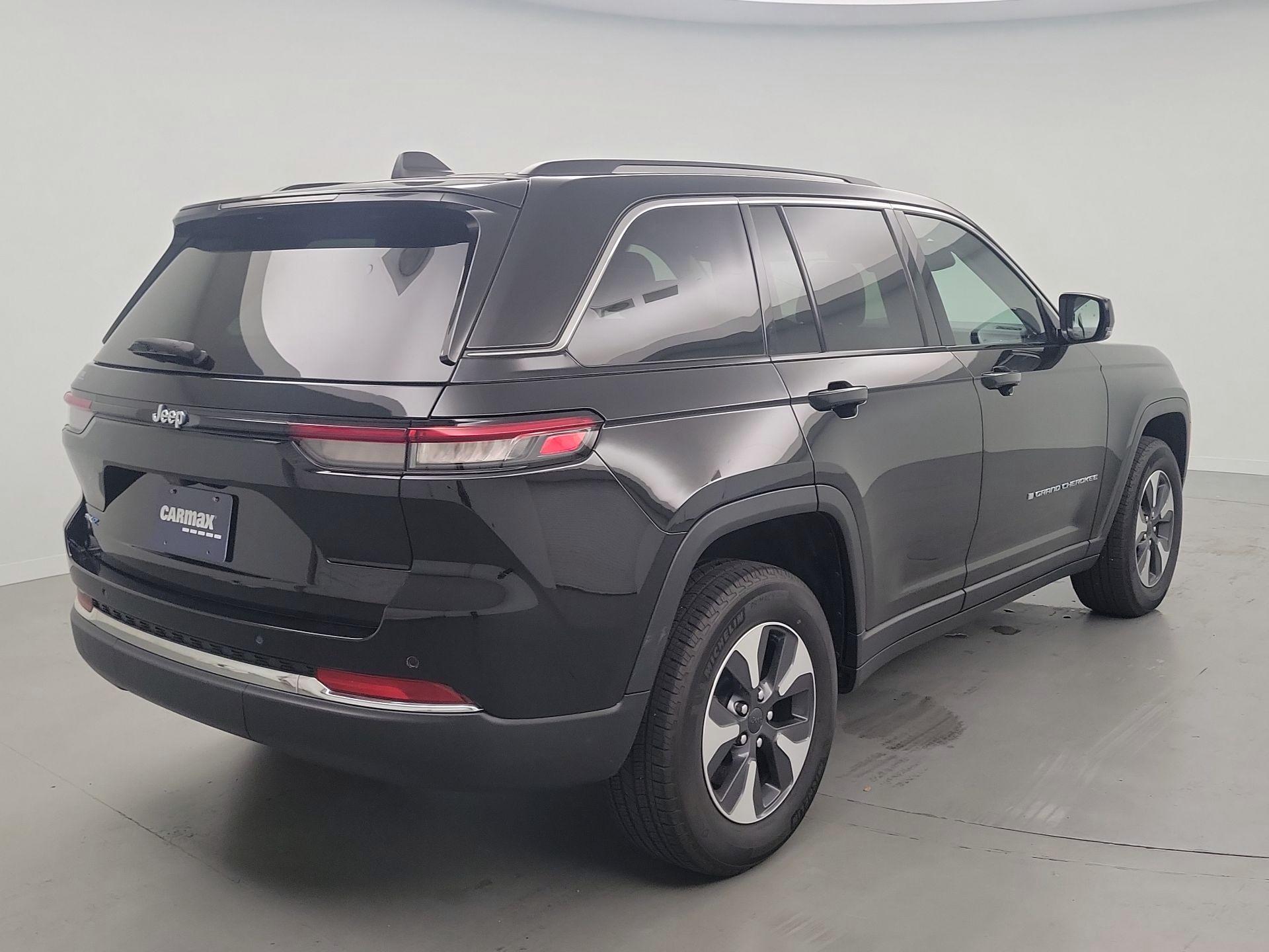 Thumbnail: 2022 Jeep Grand Cherokee - 5