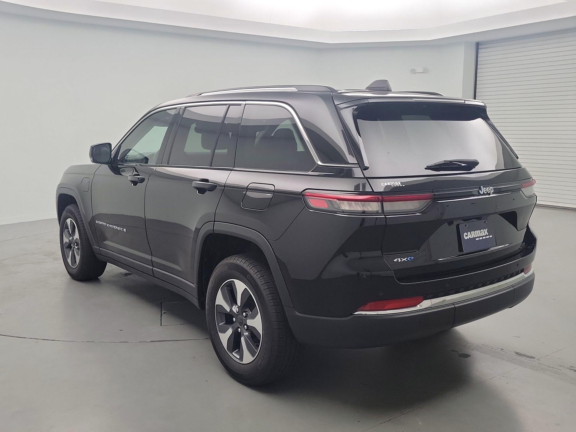 Thumbnail: 2022 Jeep Grand Cherokee - 7