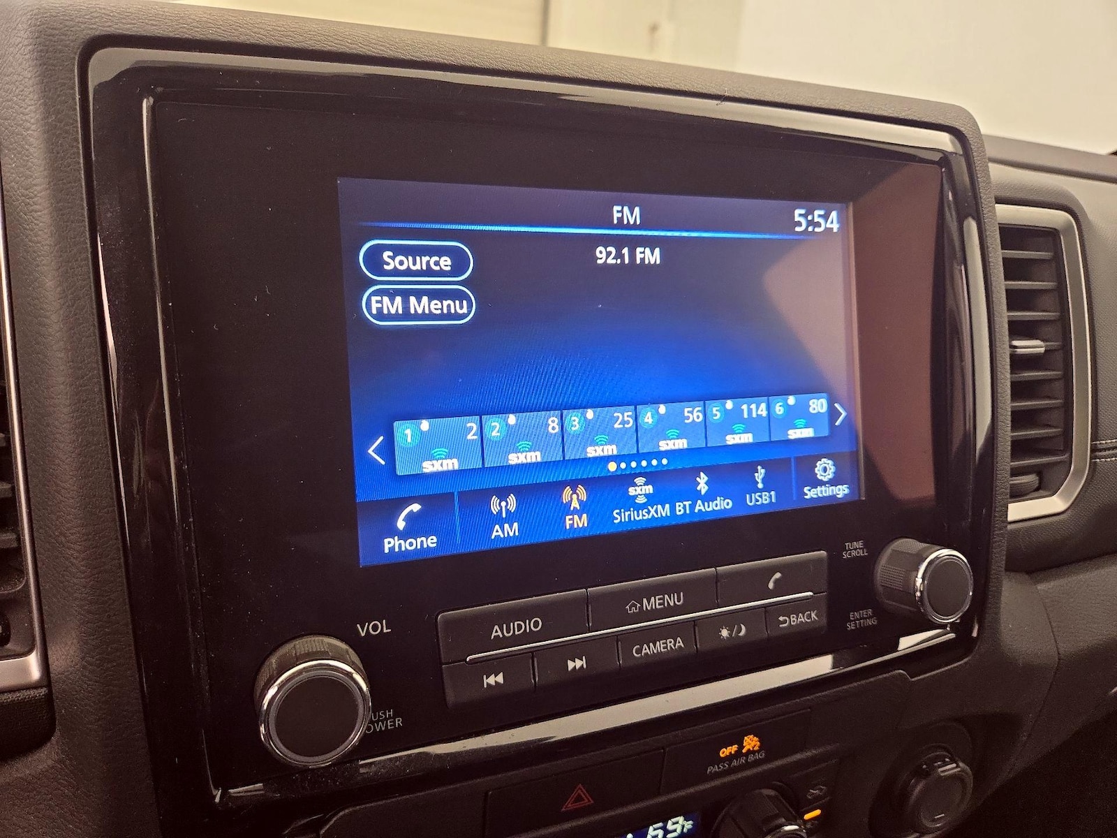 2023 Nissan Frontier SV - Photo 16