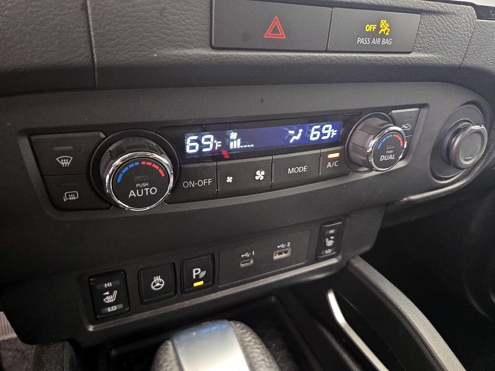 2023 Nissan Frontier SV - Photo 17