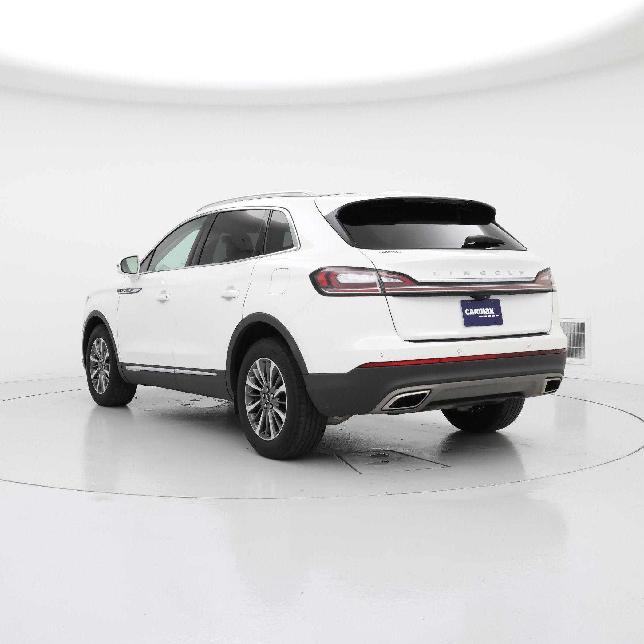 Thumbnail: 2022 Lincoln Nautilus - 2