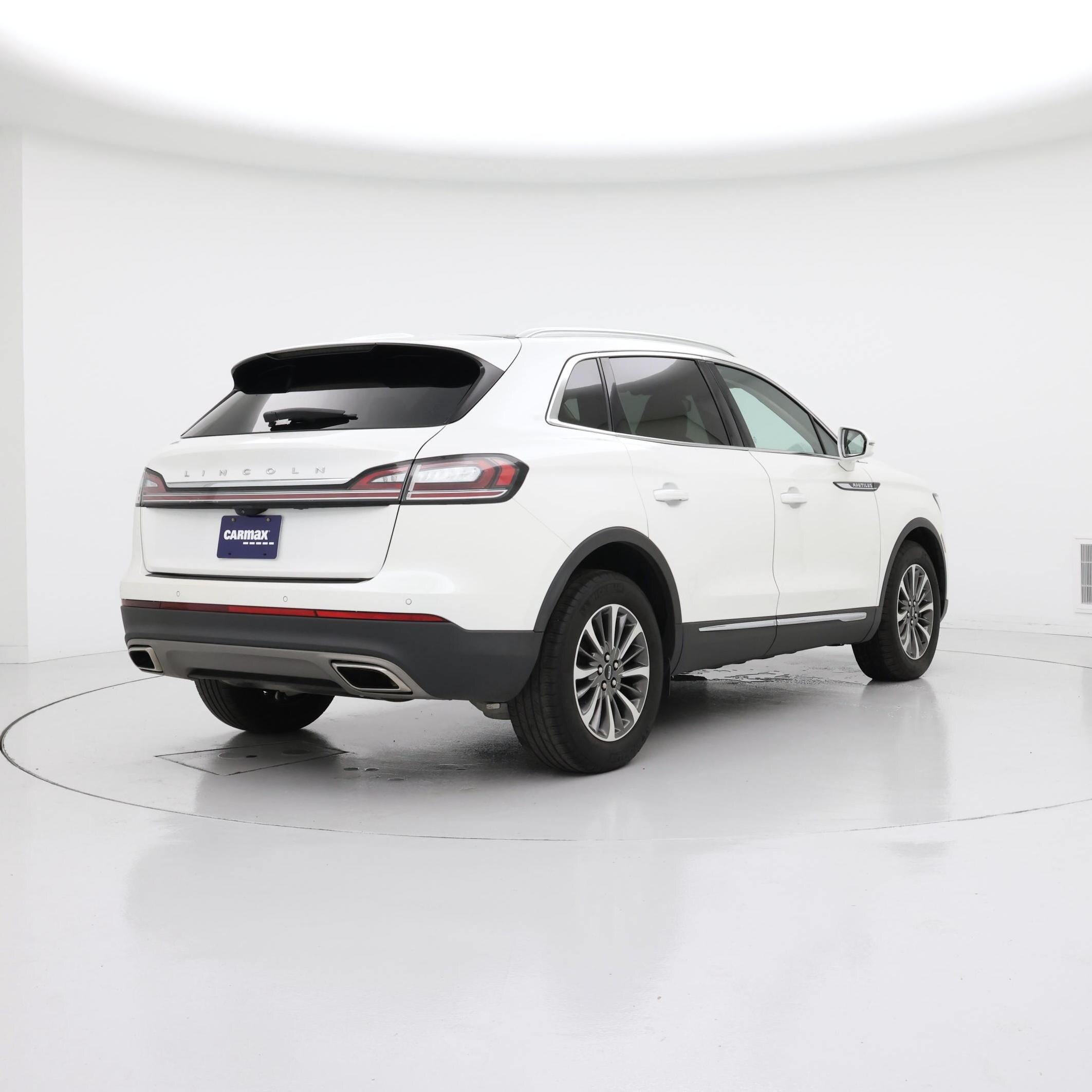 Thumbnail: 2022 Lincoln Nautilus - 8