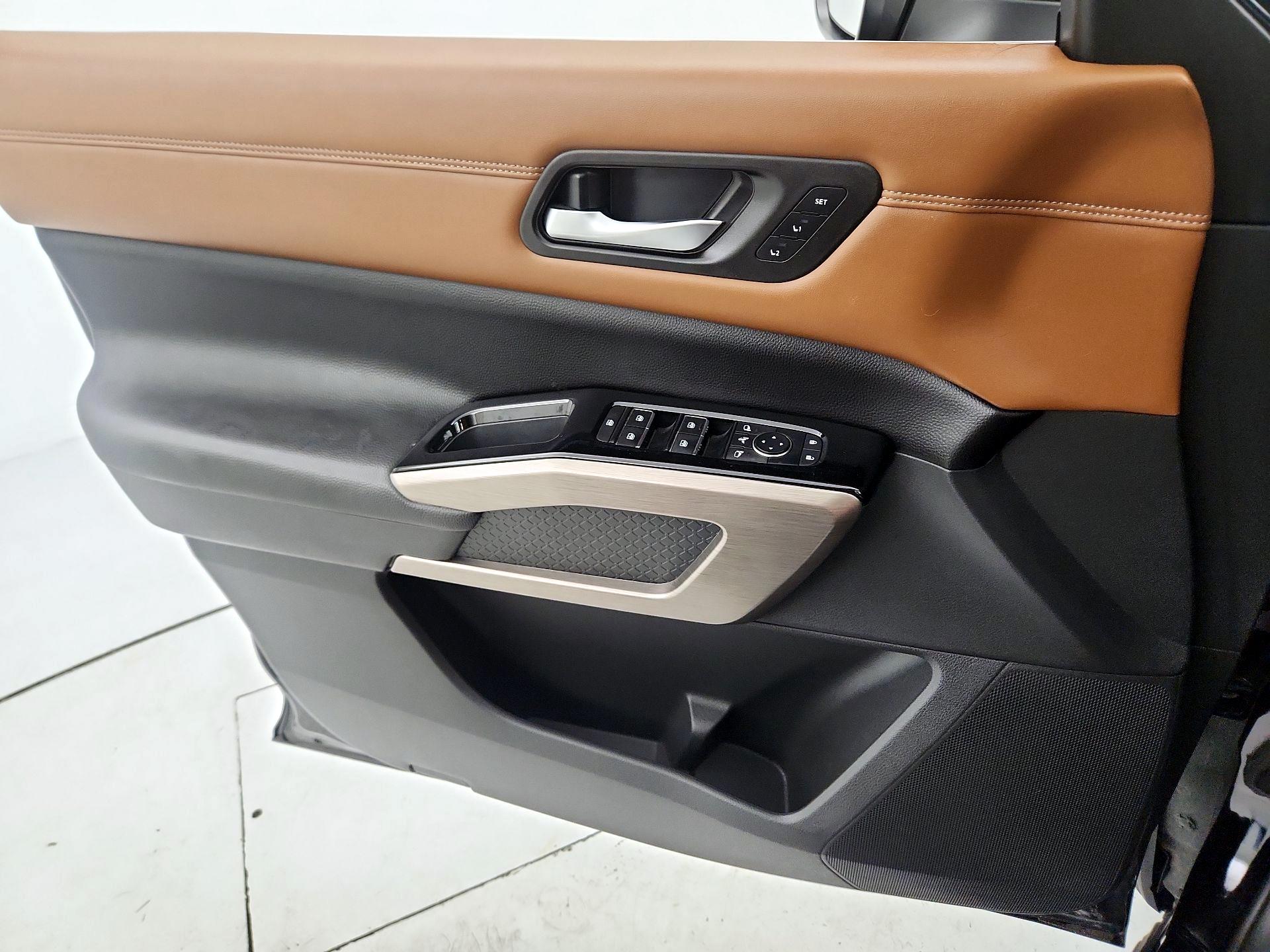 Thumbnail: 2023 Nissan Pathfinder - 12