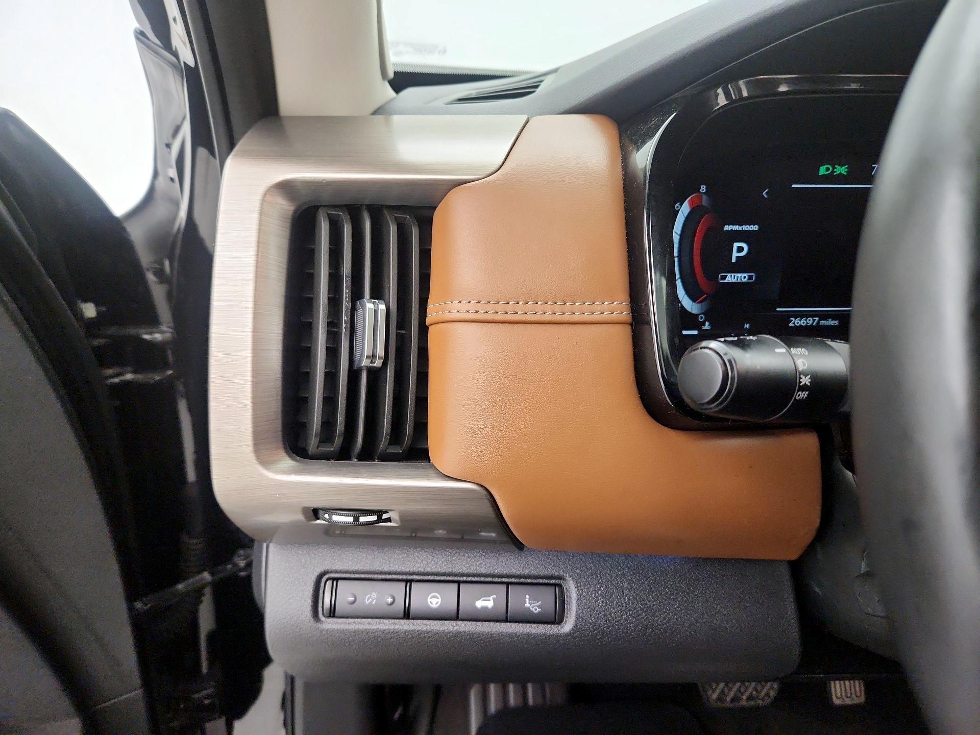 Thumbnail: 2023 Nissan Pathfinder - 13