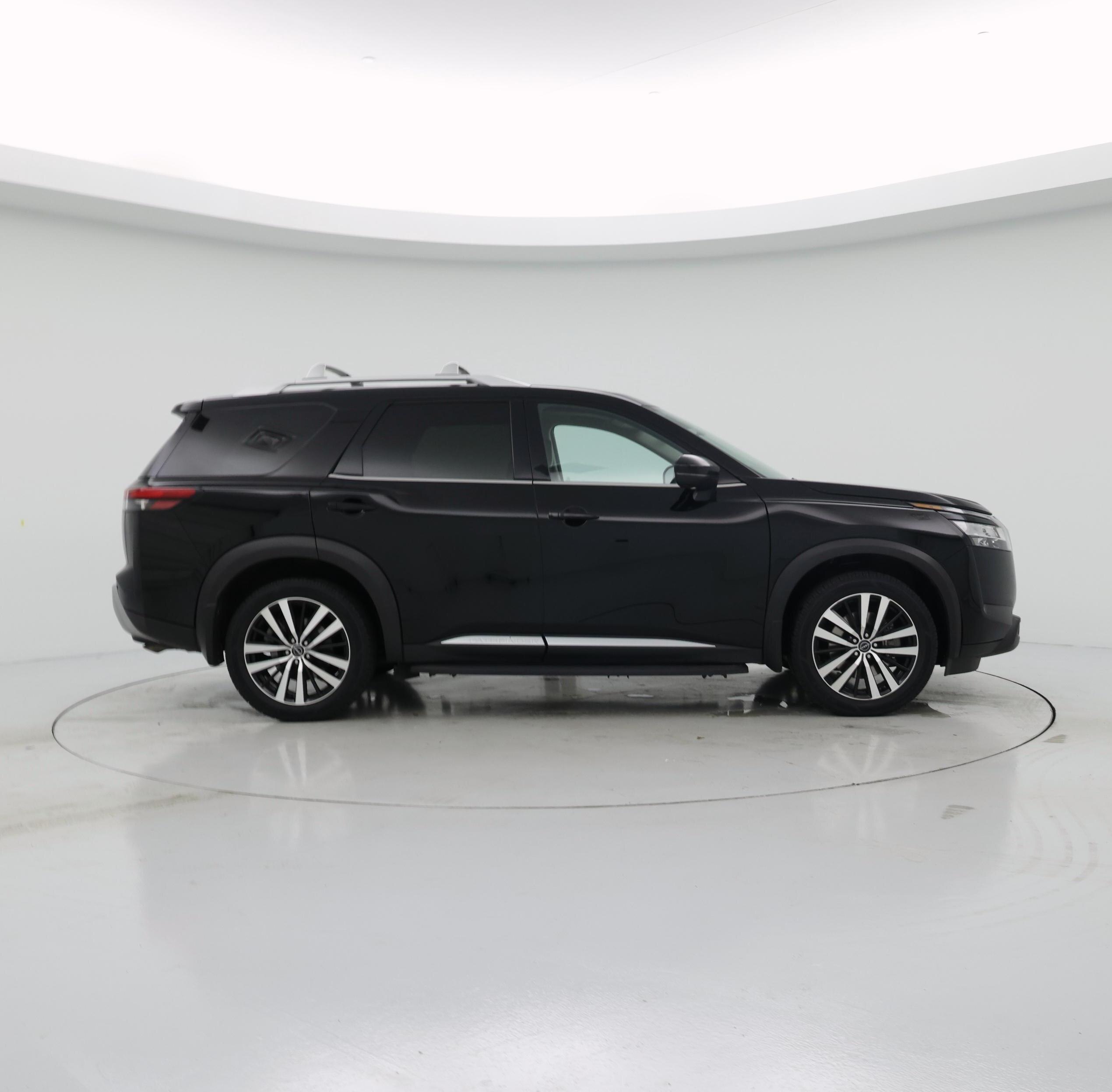 Thumbnail: 2023 Nissan Pathfinder - 7