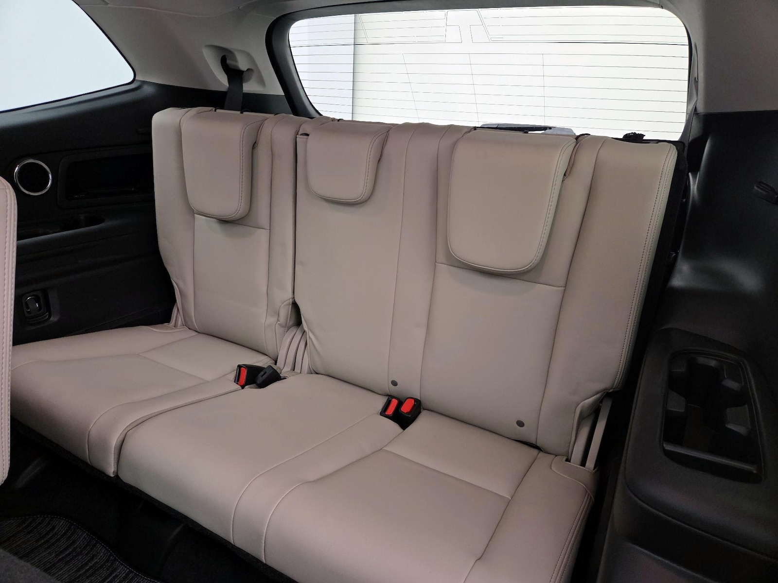 2023 Subaru Ascent Limited - Photo 23