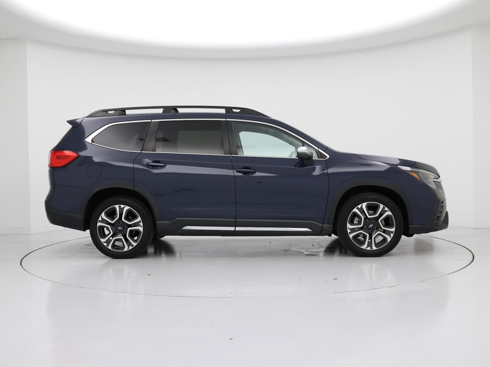 2023 Subaru Ascent Limited - Photo 8