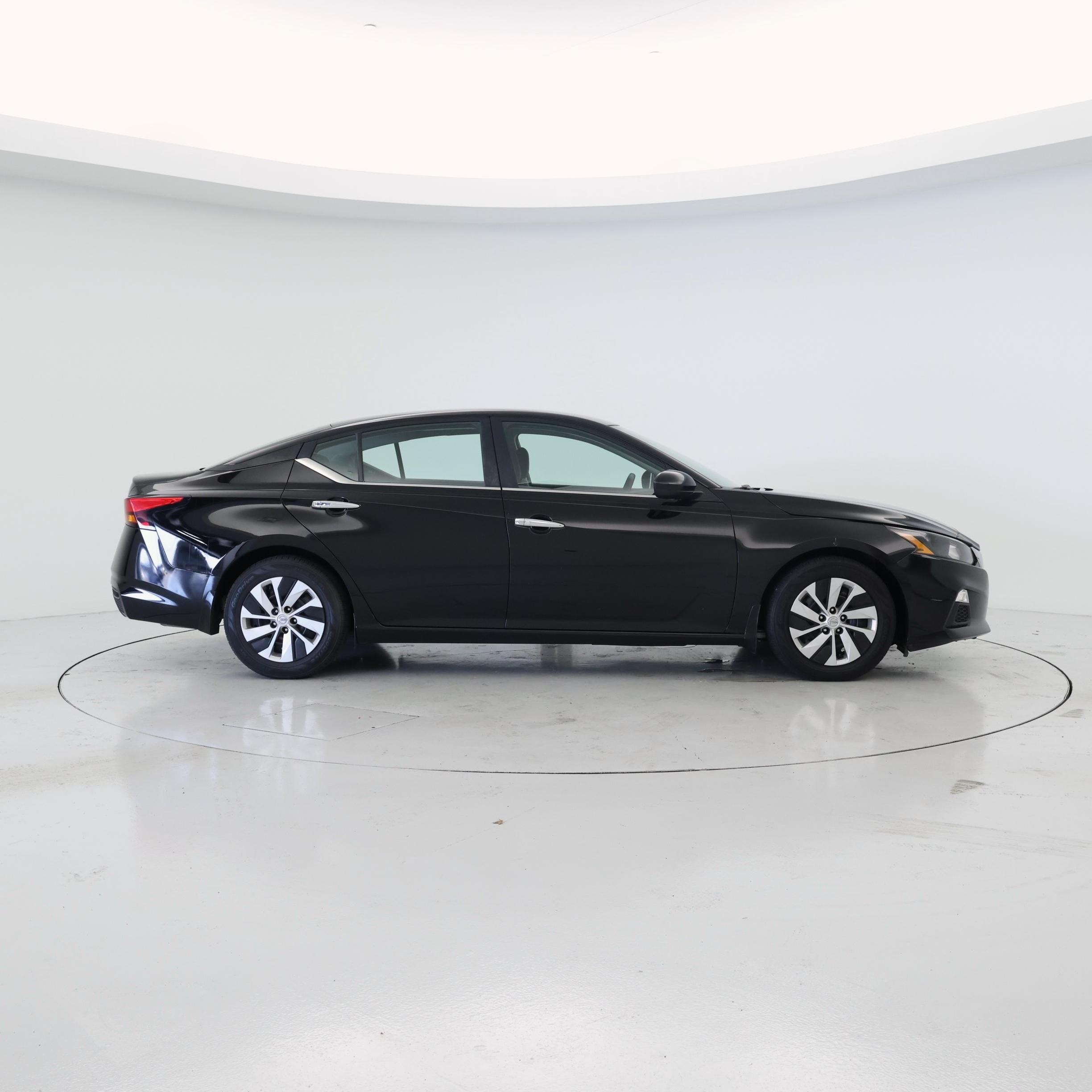Thumbnail: 2022 Nissan Altima - 7