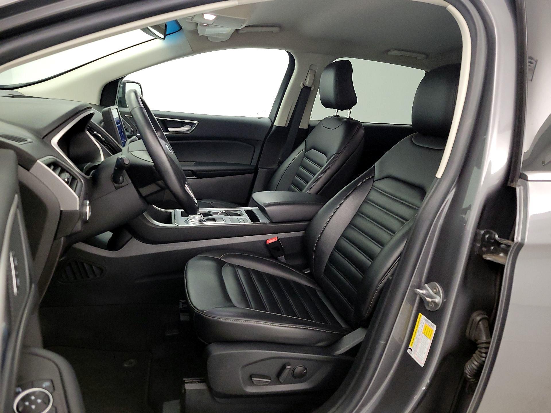 Thumbnail: 2021 Ford Edge - 11