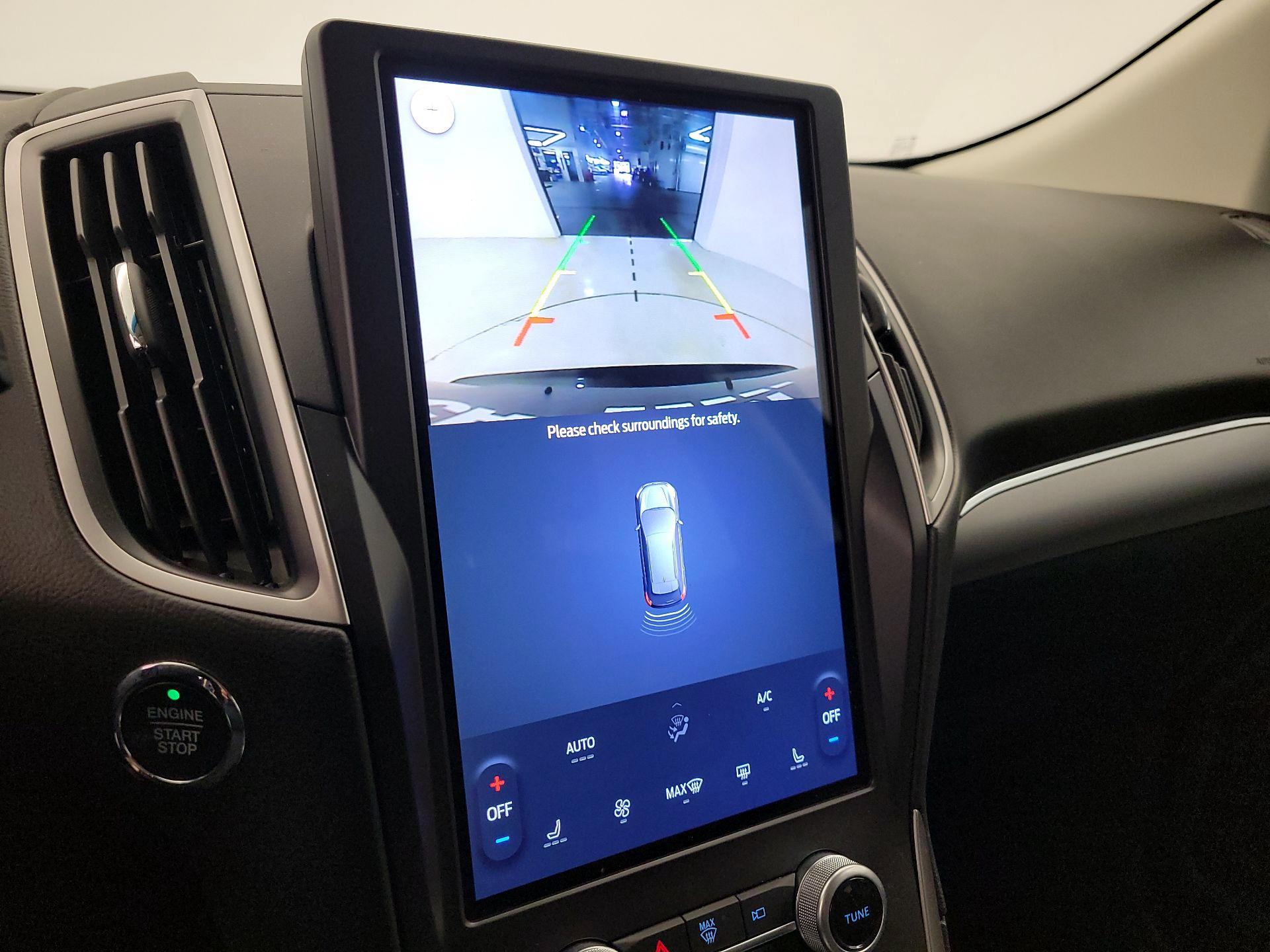 Thumbnail: 2021 Ford Edge - 15