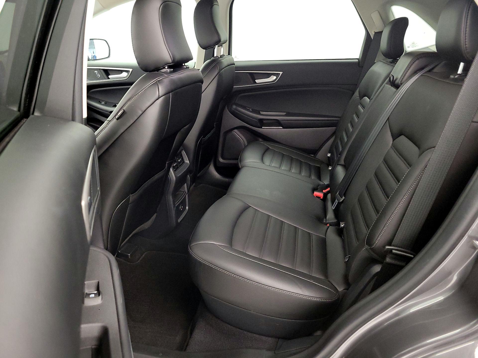 Thumbnail: 2021 Ford Edge - 20