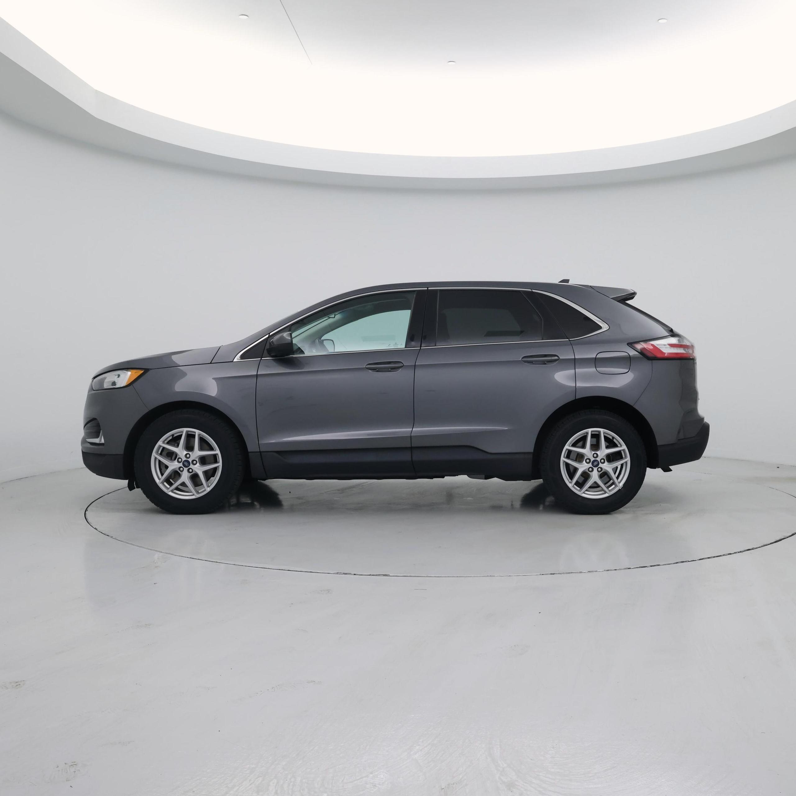Thumbnail: 2021 Ford Edge - 3