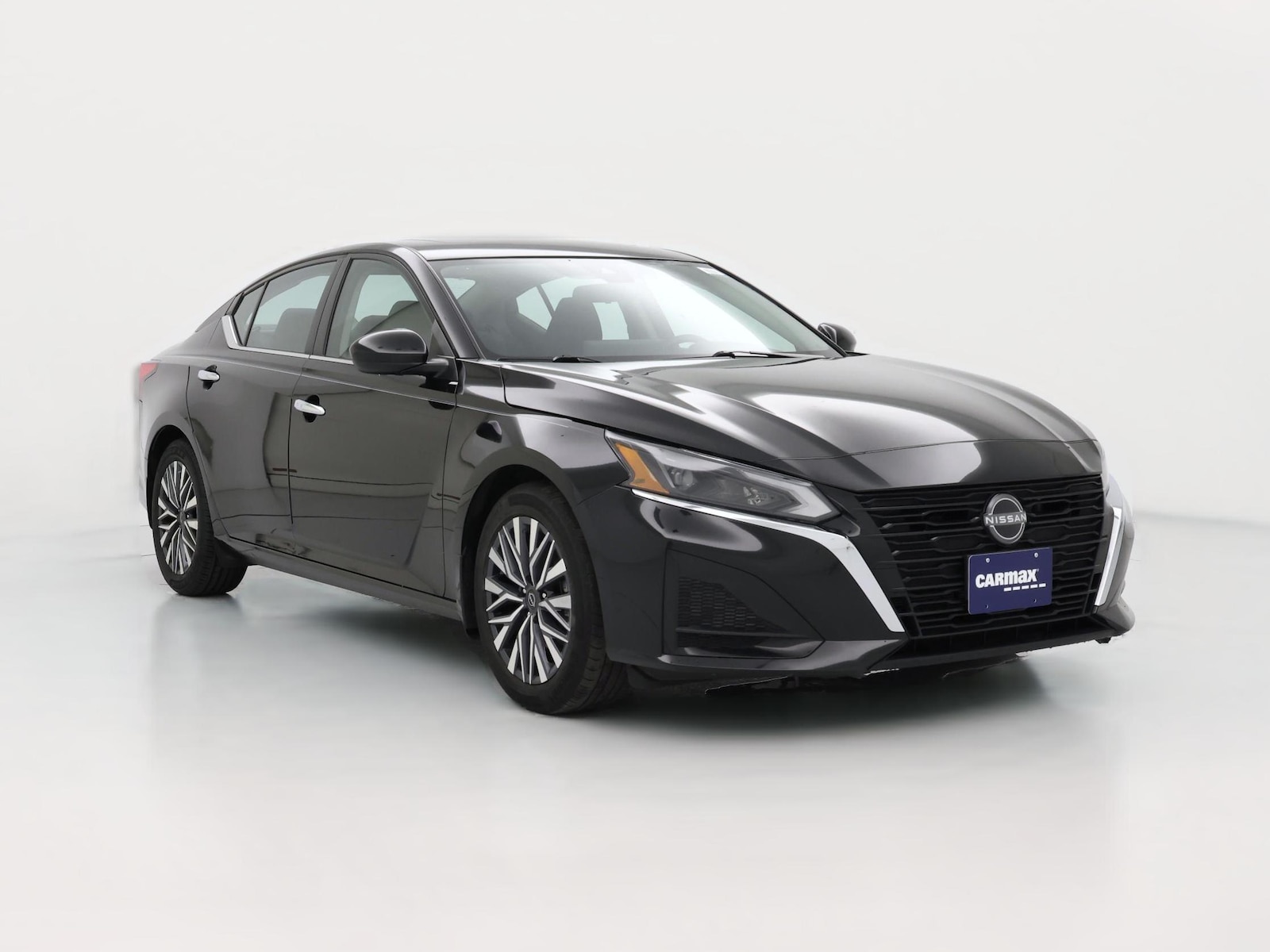 2023 Nissan Altima SV - Photo 1