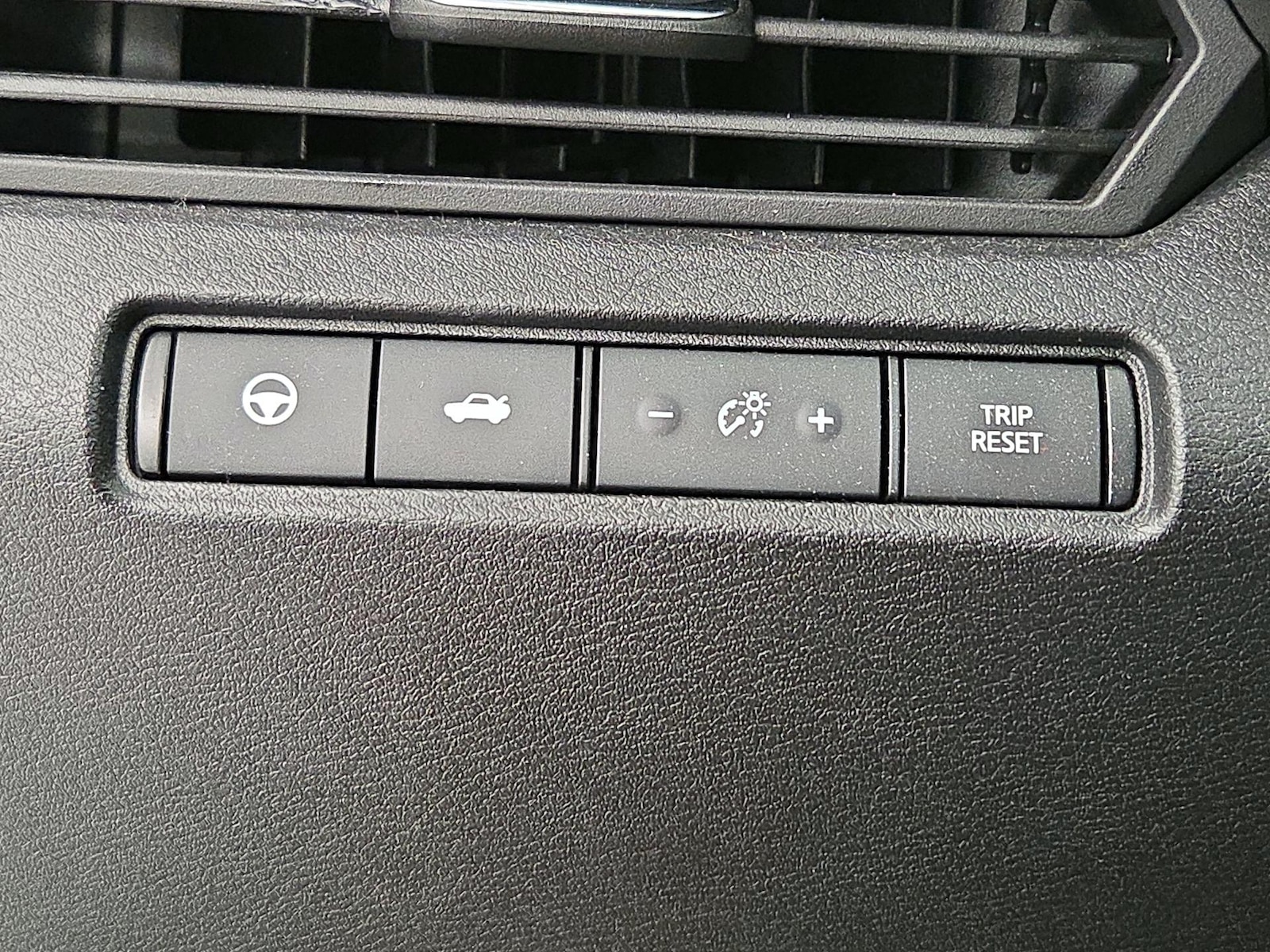 2023 Nissan Altima SV - Photo 14