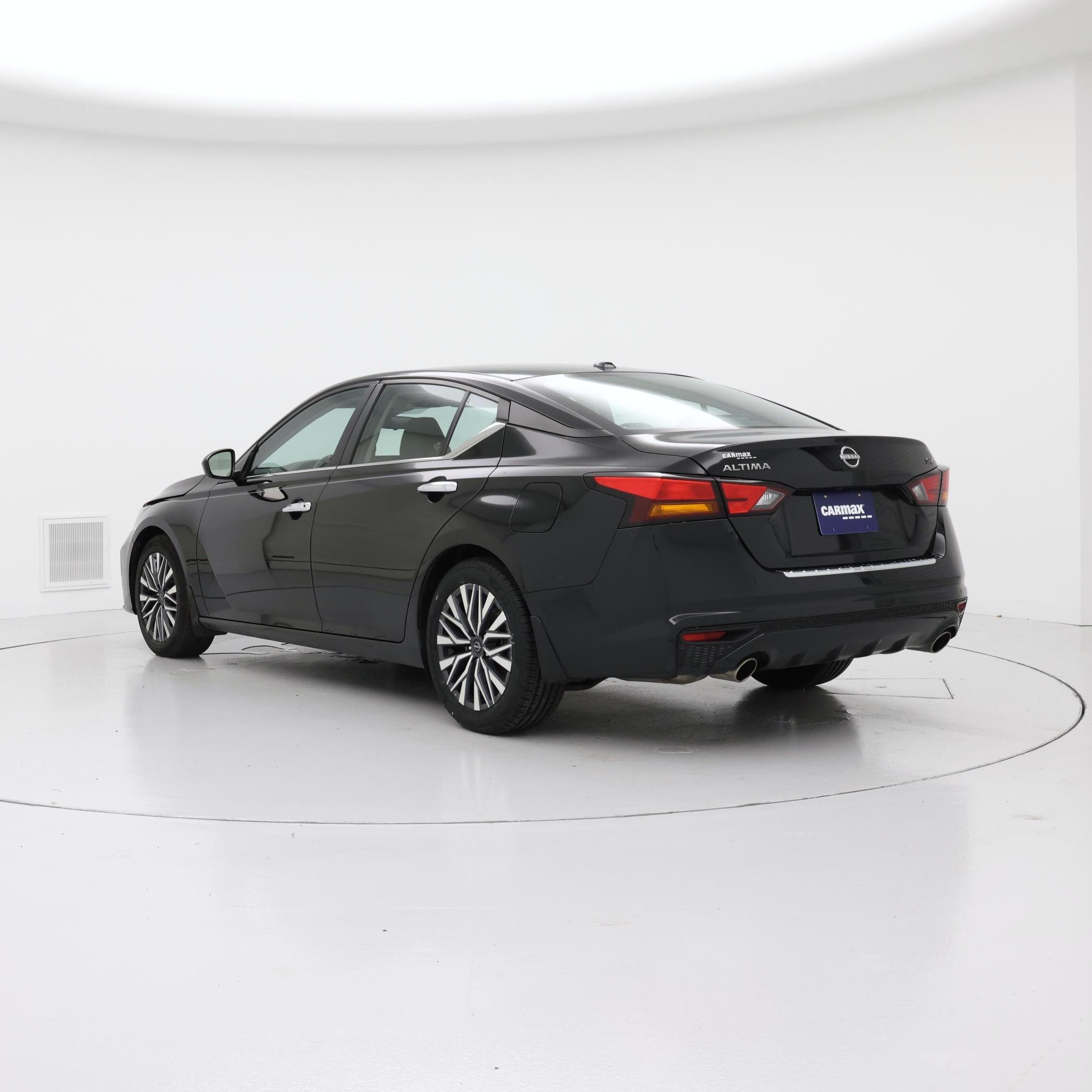 Thumbnail: 2023 Nissan Altima - 2