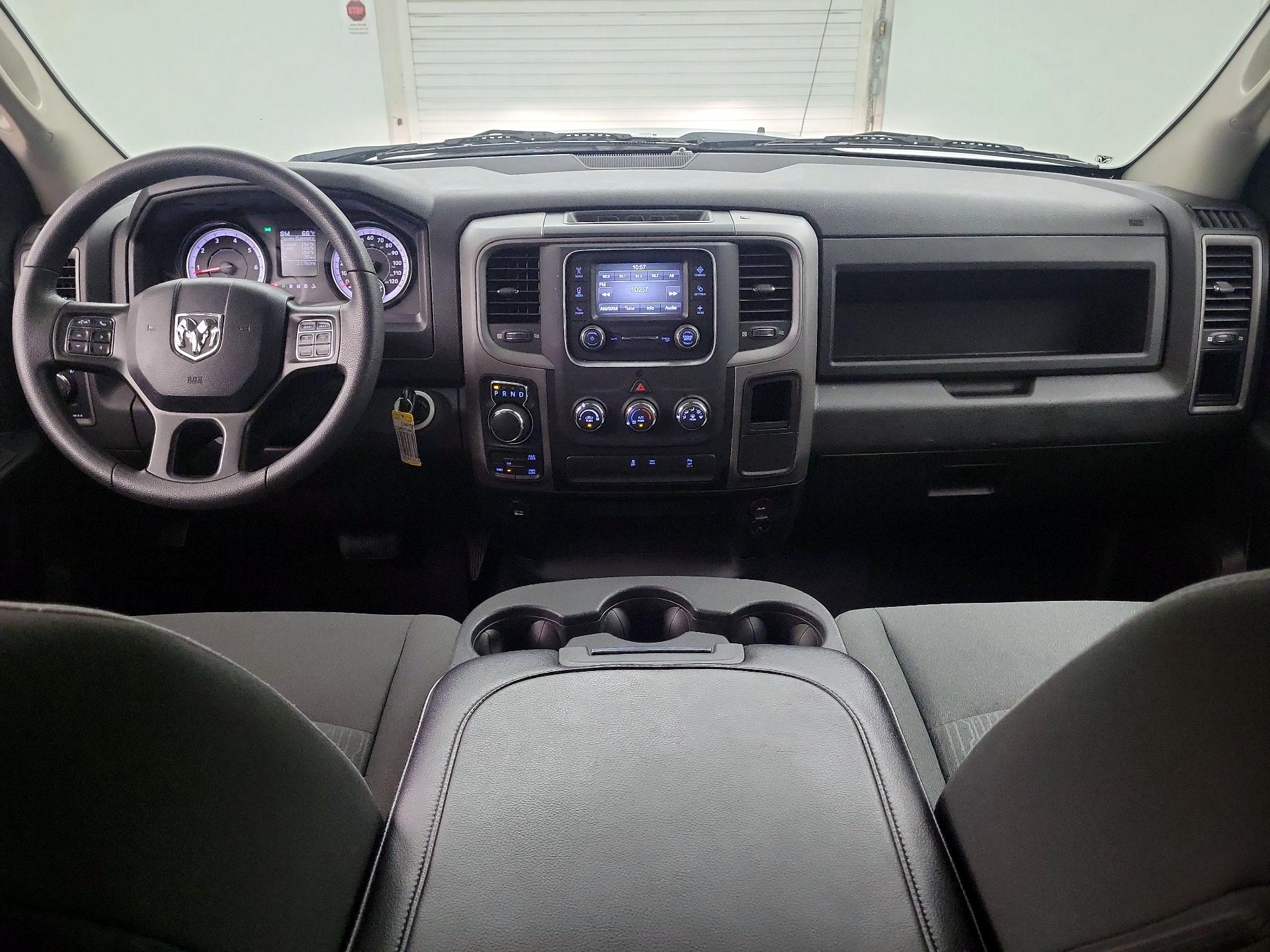 Thumbnail: 2022 RAM 1500 Classic - 9