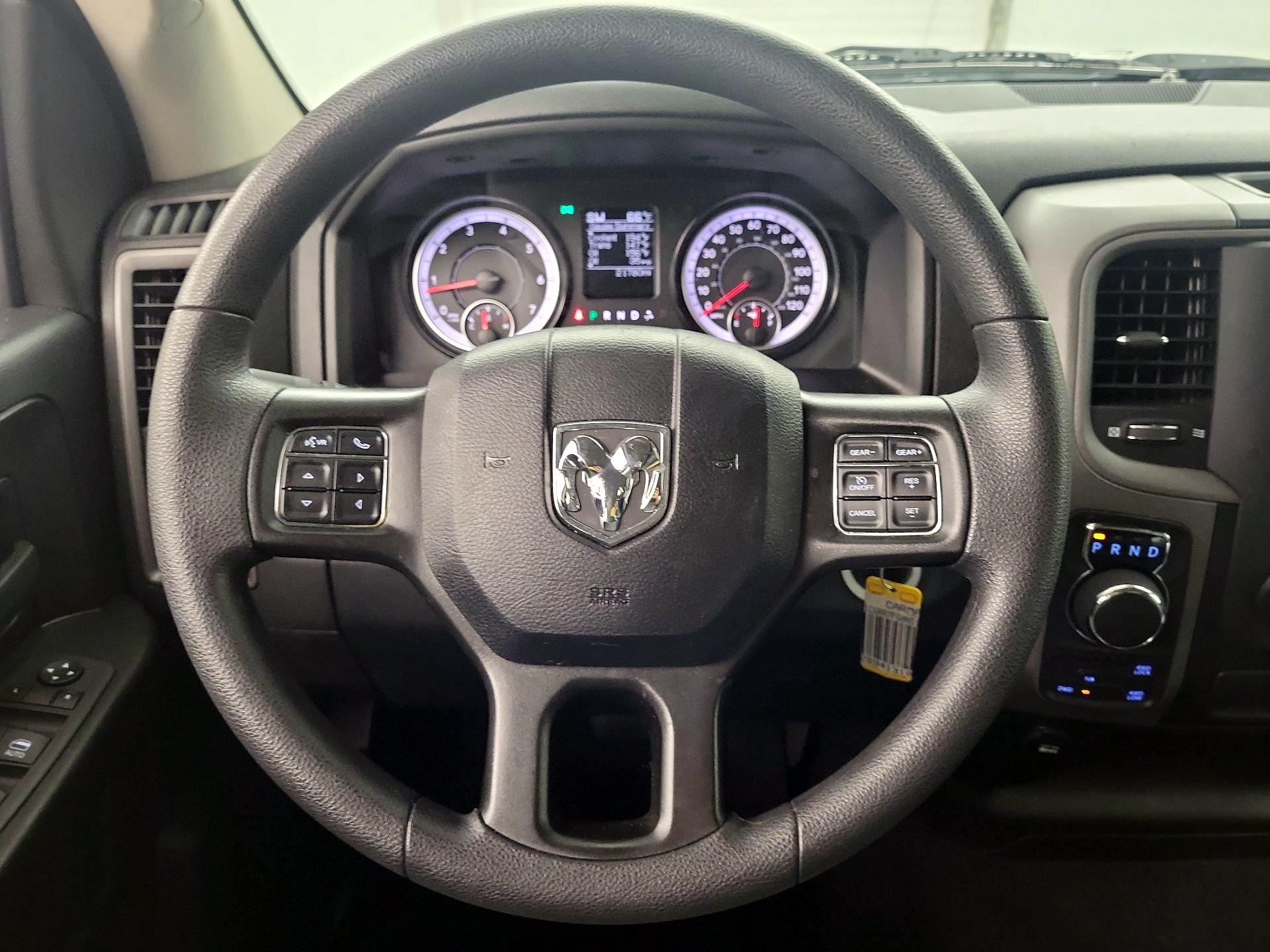 Thumbnail: 2022 RAM 1500 Classic - 10