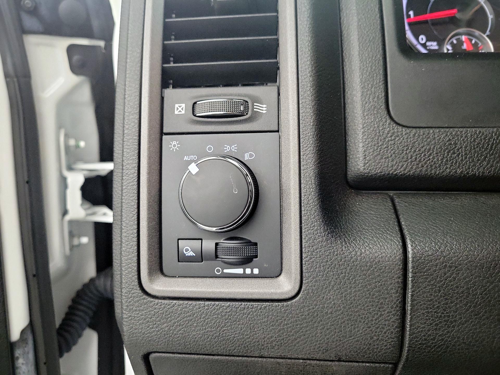 Thumbnail: 2022 RAM 1500 Classic - 13