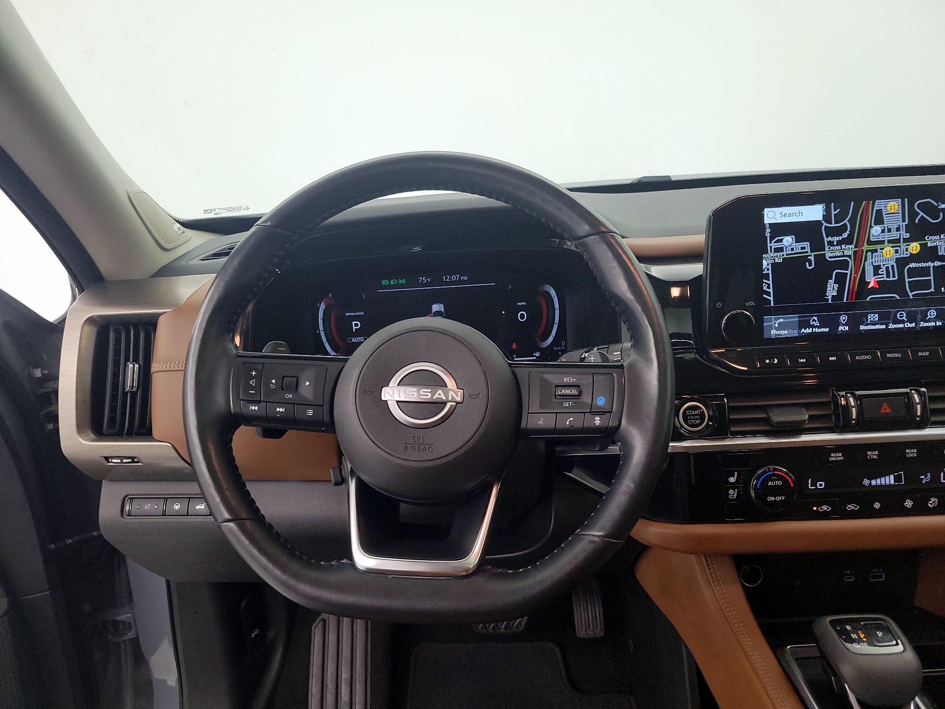 Thumbnail: 2023 Nissan Pathfinder - 10