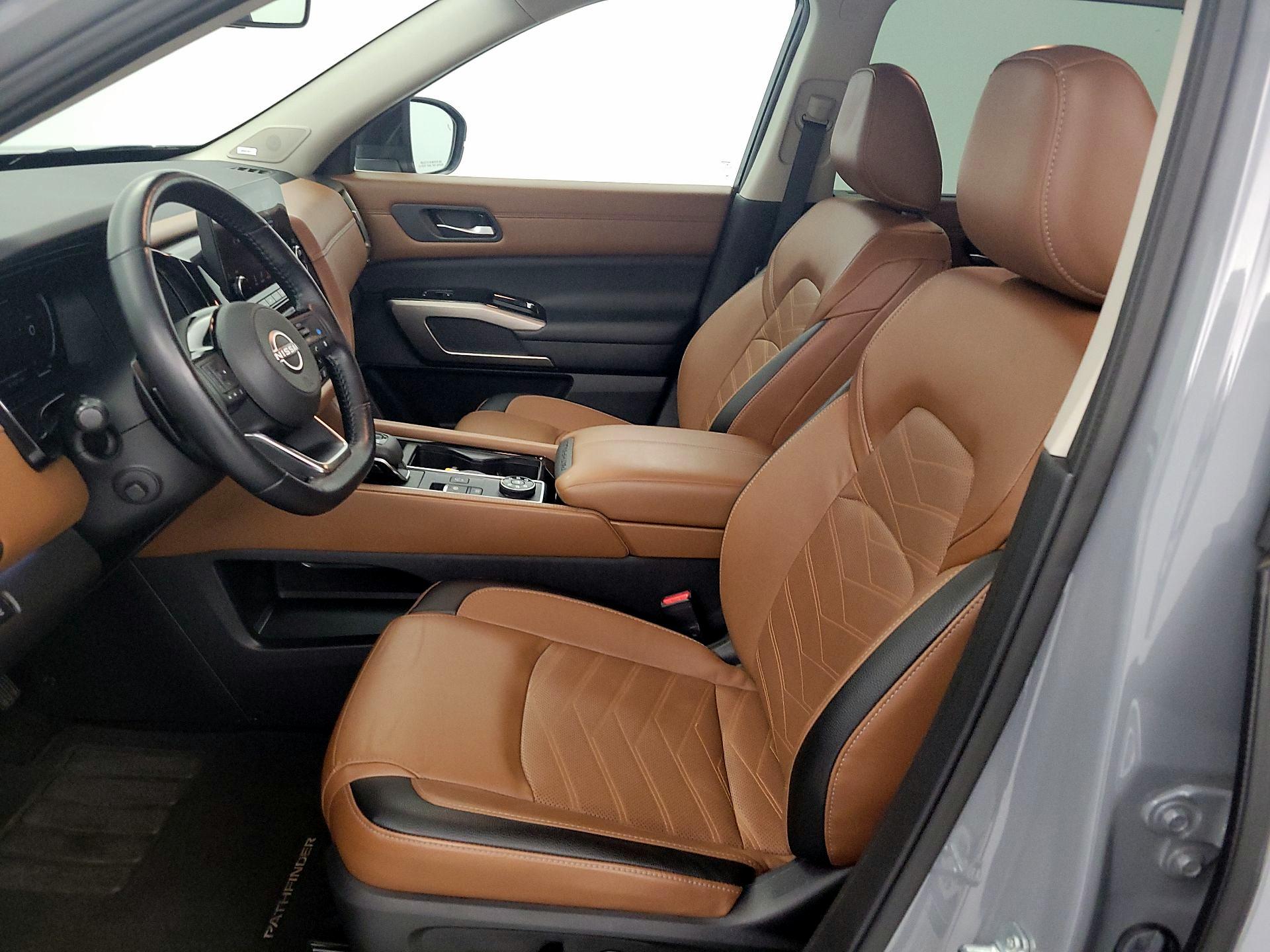 Thumbnail: 2023 Nissan Pathfinder - 11