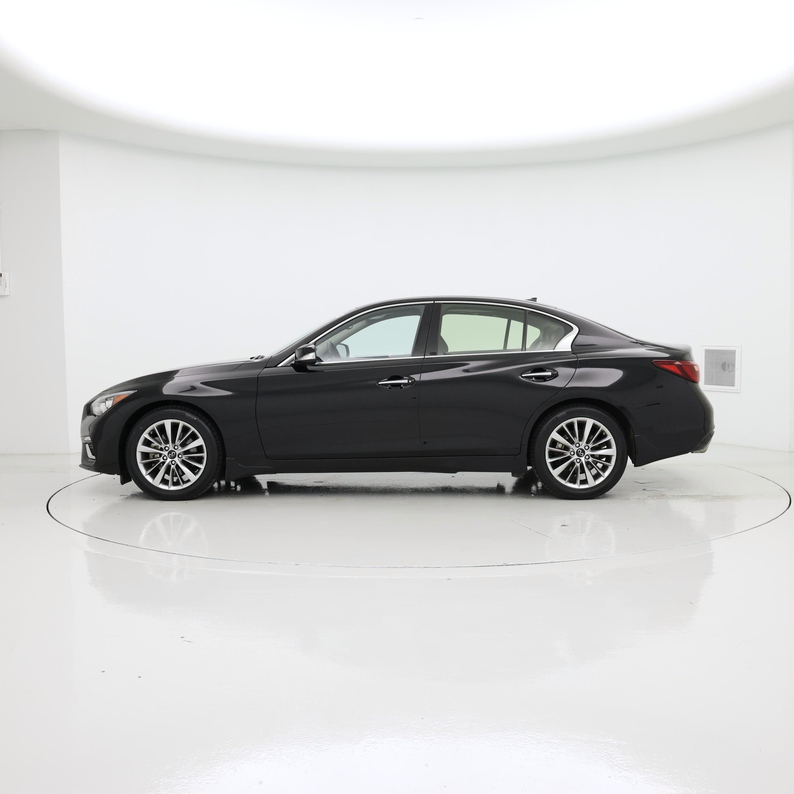 Thumbnail: 2023 INFINITI Q50 - 3