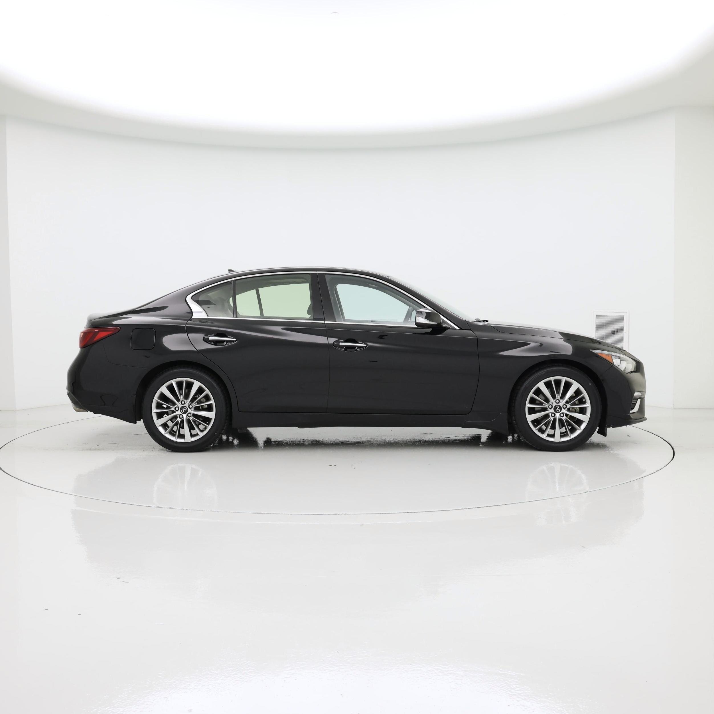 Thumbnail: 2023 INFINITI Q50 - 7