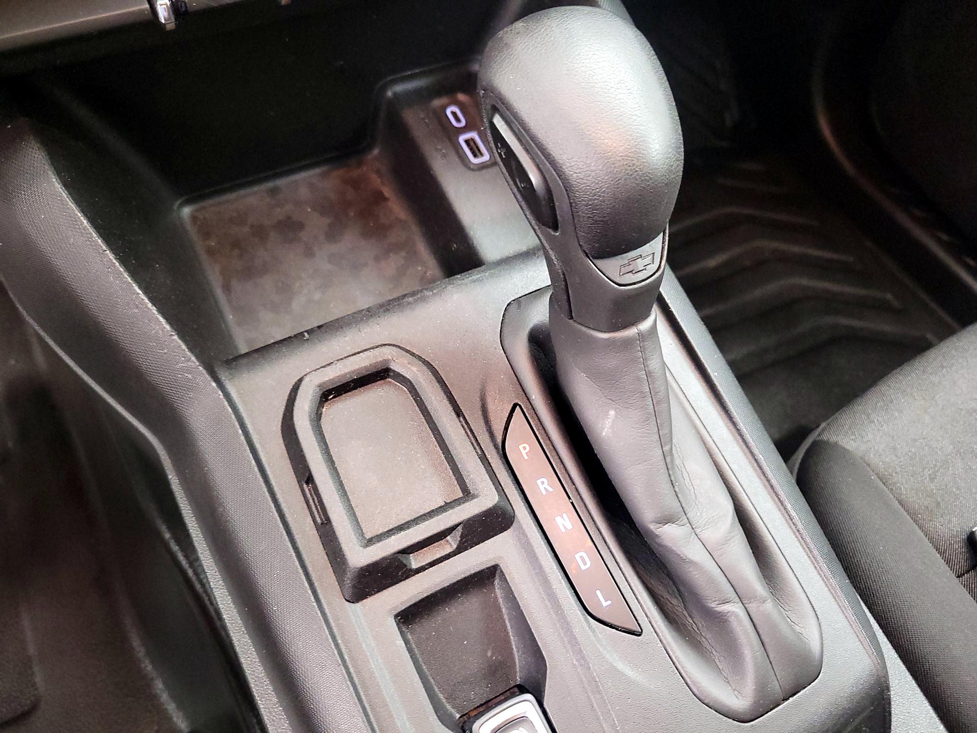 Thumbnail: 2023 Chevrolet Colorado - 14