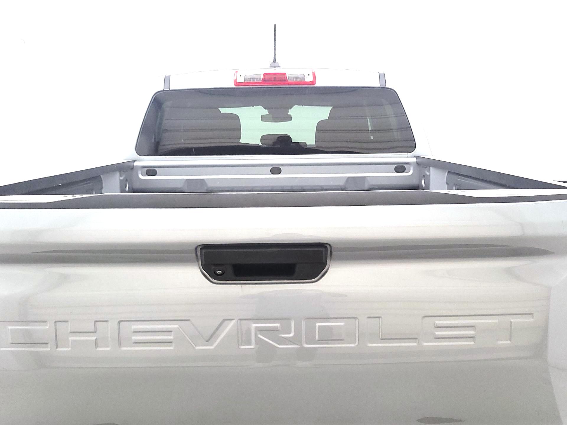 Thumbnail: 2023 Chevrolet Colorado - 6