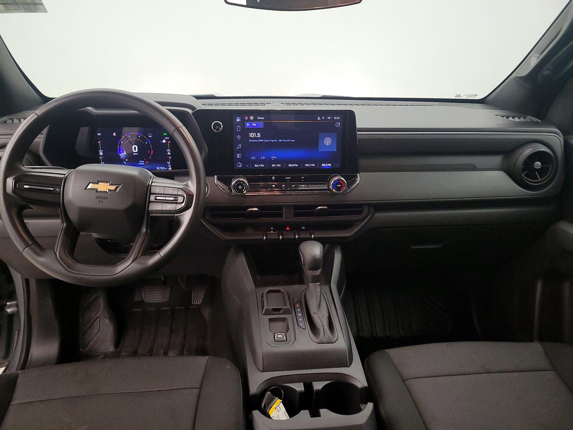 Thumbnail: 2023 Chevrolet Colorado - 8