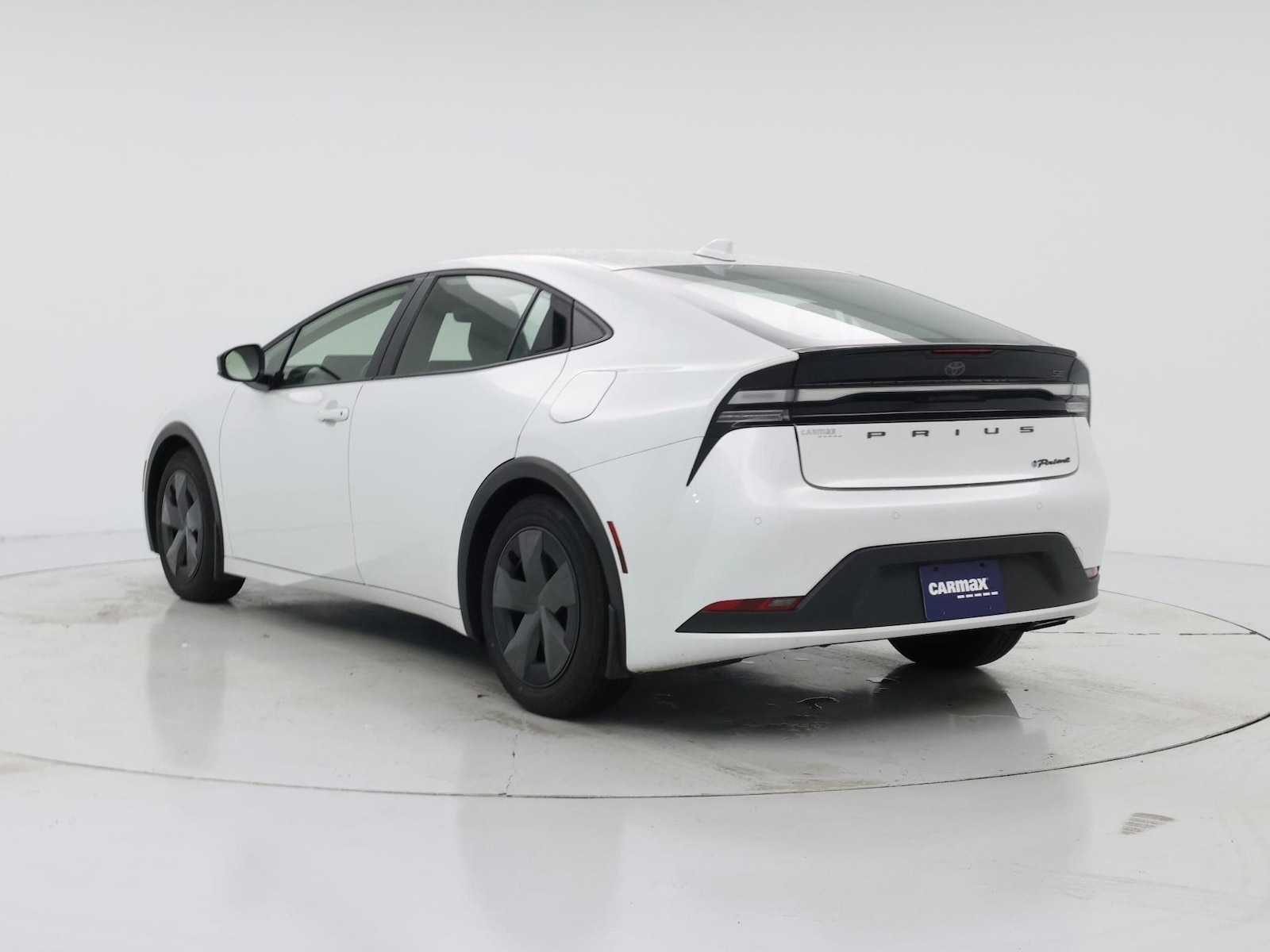 2024 Toyota Prius Prime SE - Photo 3