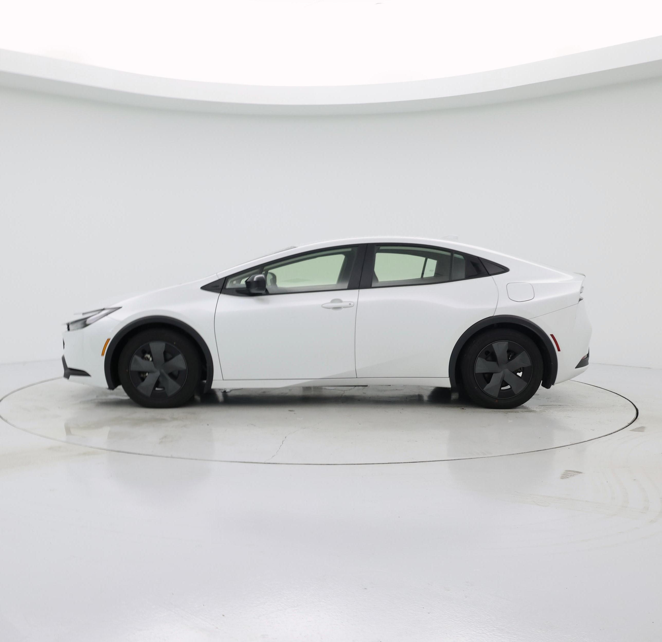 Thumbnail: 2024 Toyota Prius Prime - 3
