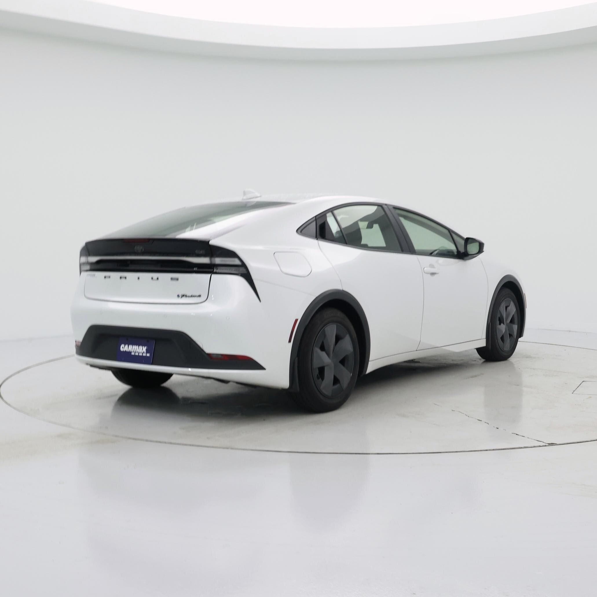 Thumbnail: 2024 Toyota Prius Prime - 8