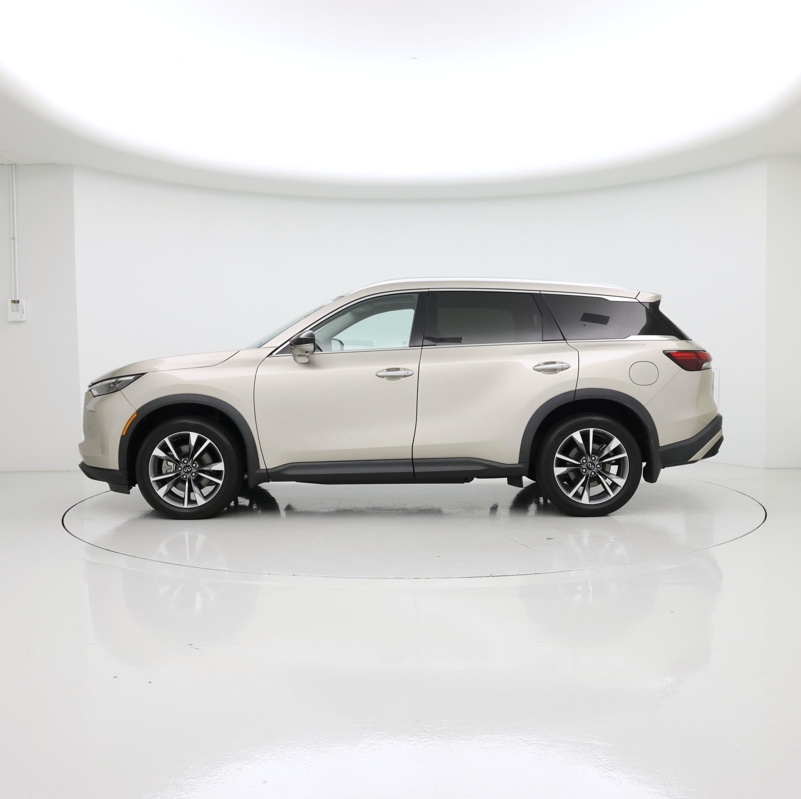 Thumbnail: 2023 INFINITI QX60 - 3